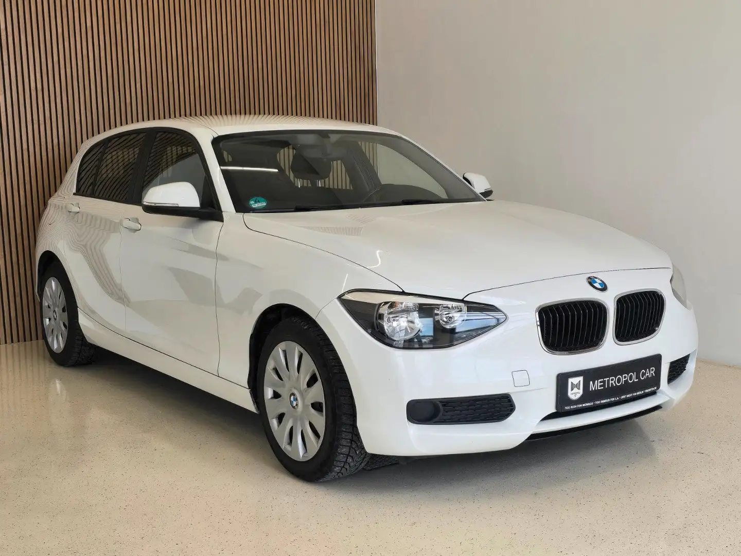BMW 114 i Lim. 5-trg. KLIMA/PDC/ZV/SHZ/TÜV 08.2026 Blanc - 1