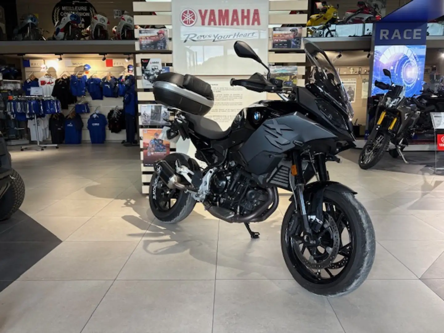 BMW F 900 XR Noir - 2