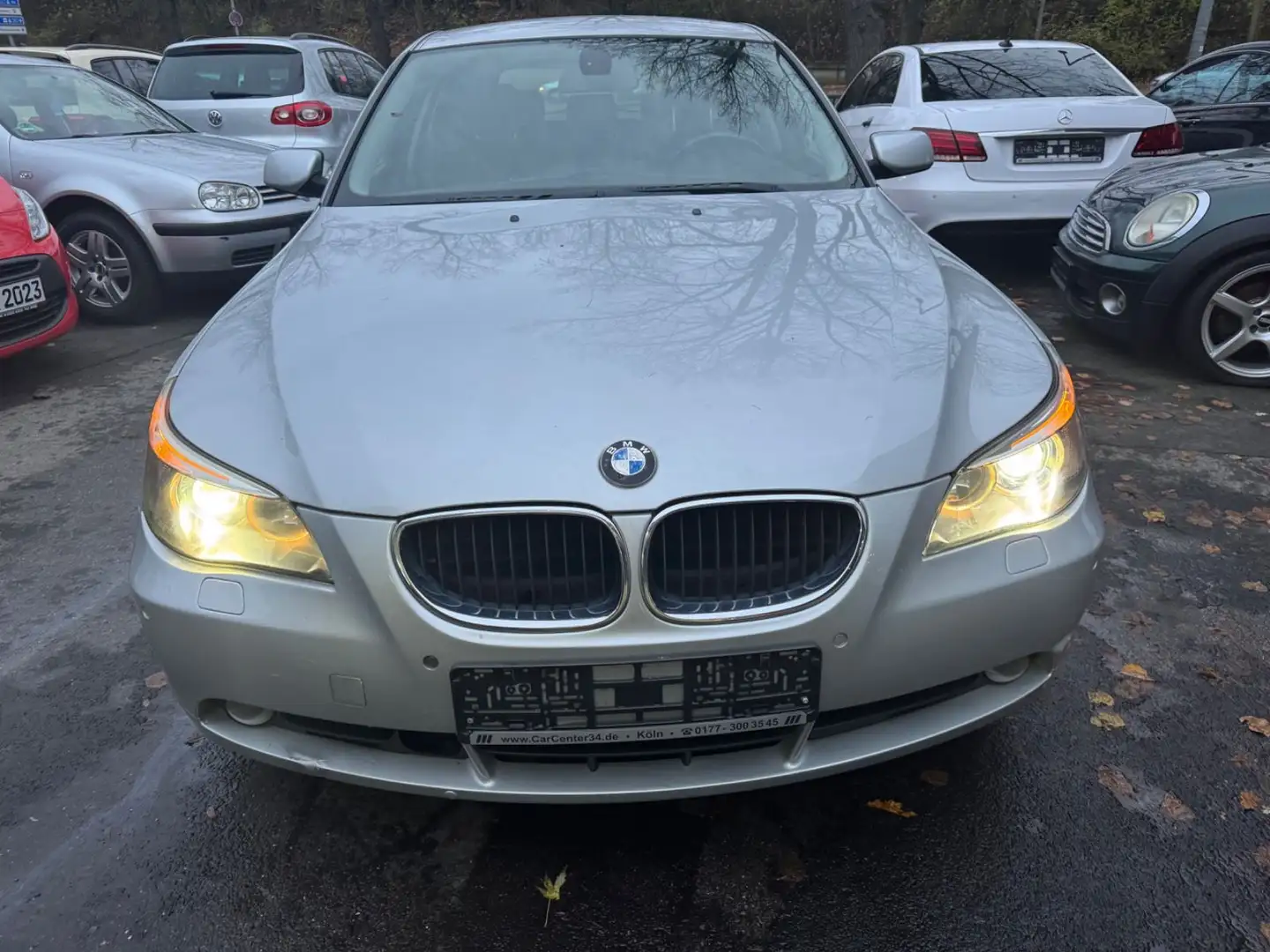 BMW 525 Touring 525d*NEU TUV SCHEKHEFT *GEPFLEGTES Argento - 2