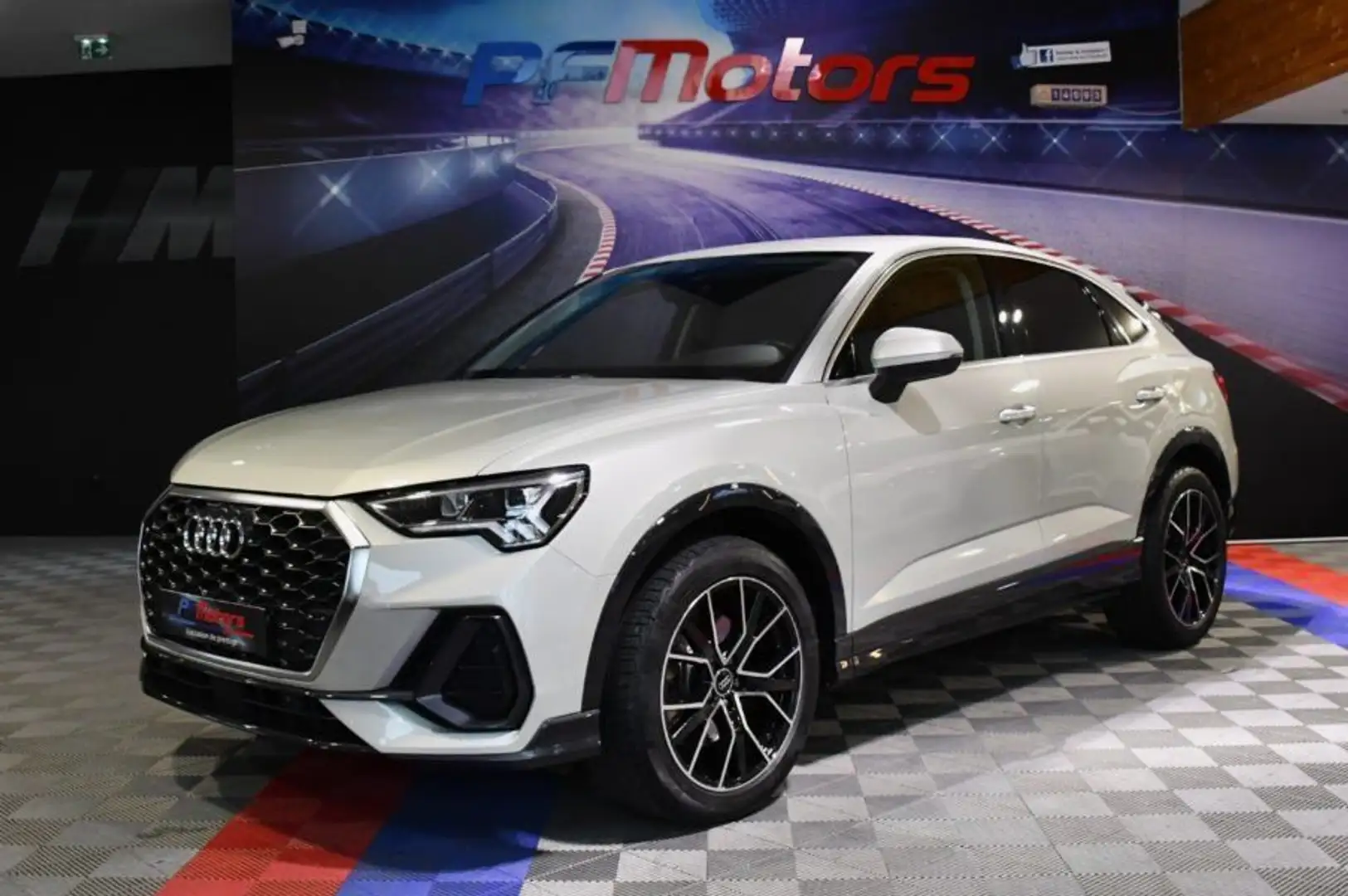Audi Q3 S-Line Design Luxe 40 TDI 200 Quattro S-Tronic GPS Gris - 1