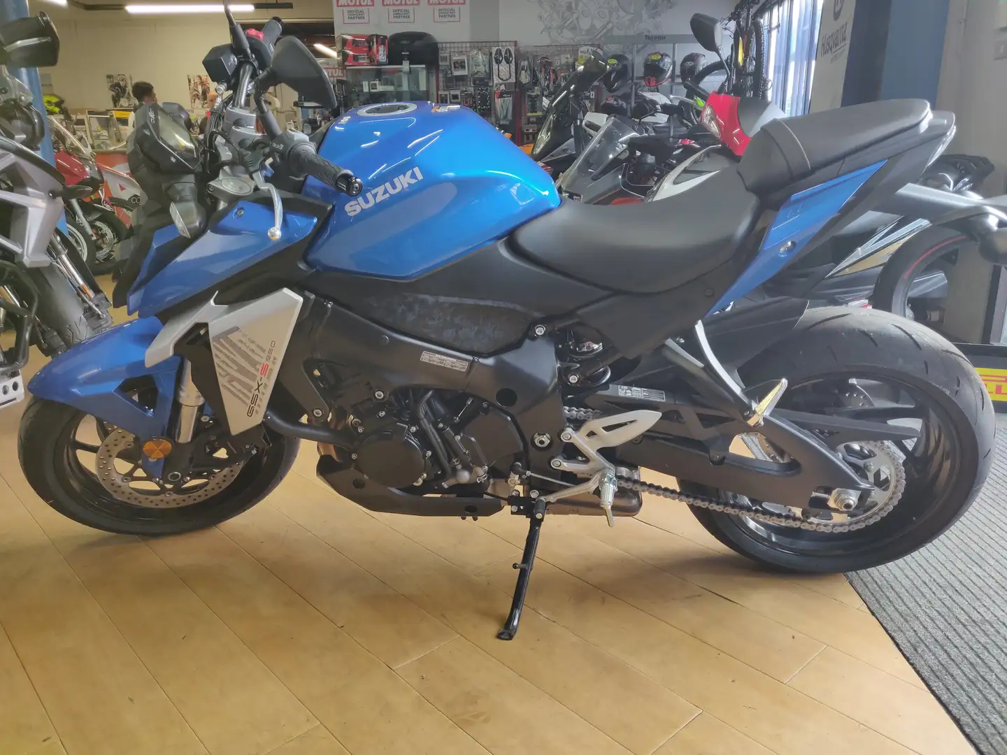 Suzuki GSX-S 950 Azul - 2
