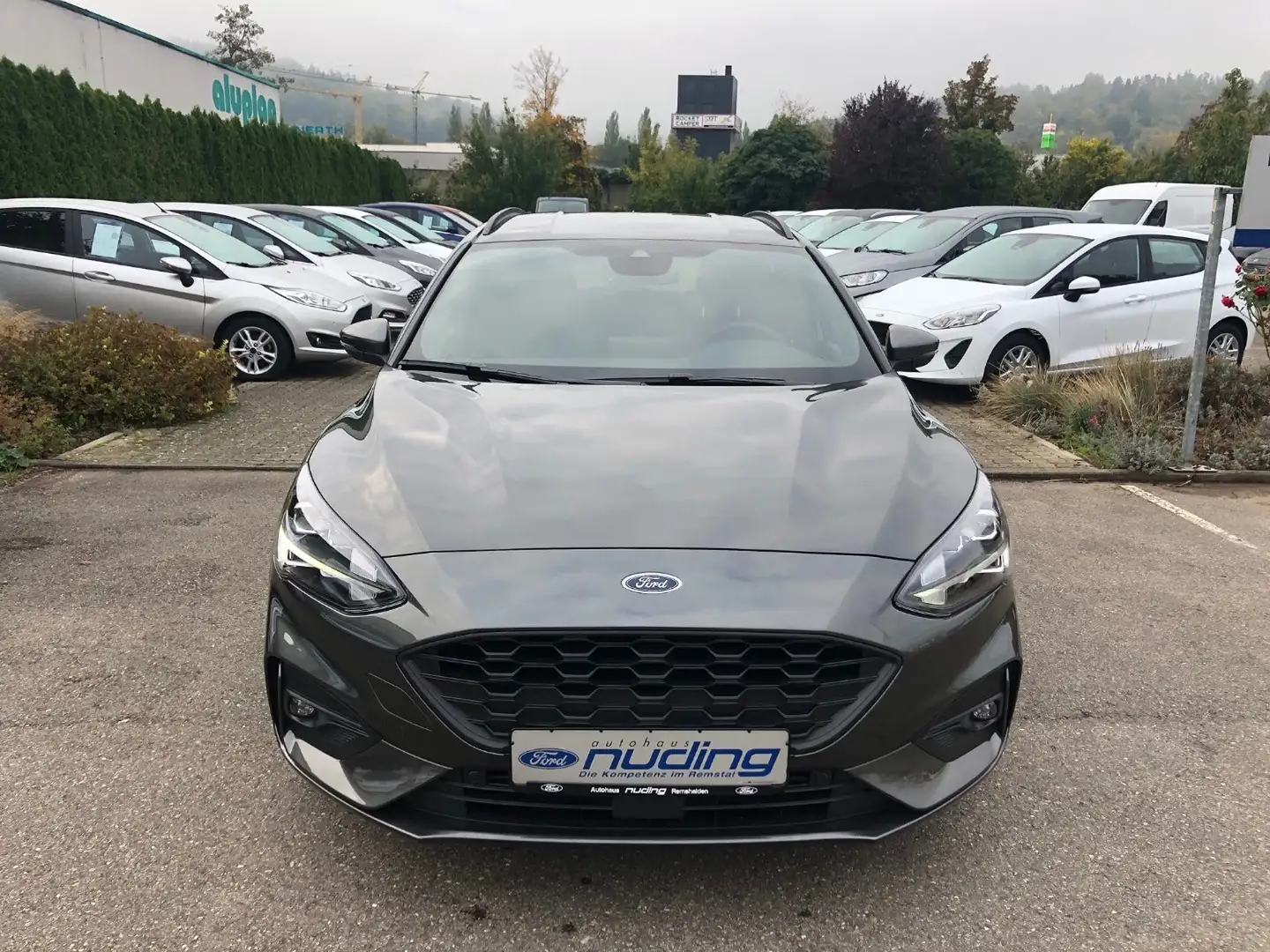 Ford Focus Turnier 1.0 EcoBoost Hybrid ST-Line Grau - 2
