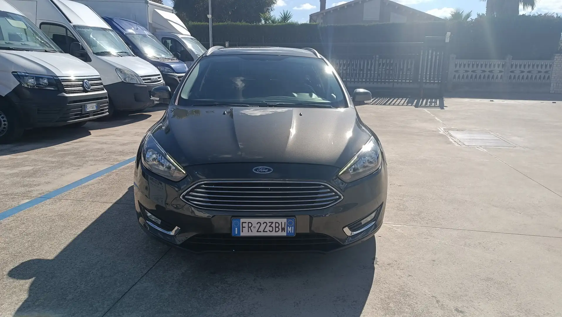 Ford Focus Focus 1.5 TDCi 120 CV Start&Stop SW Titanium Grigio - 2