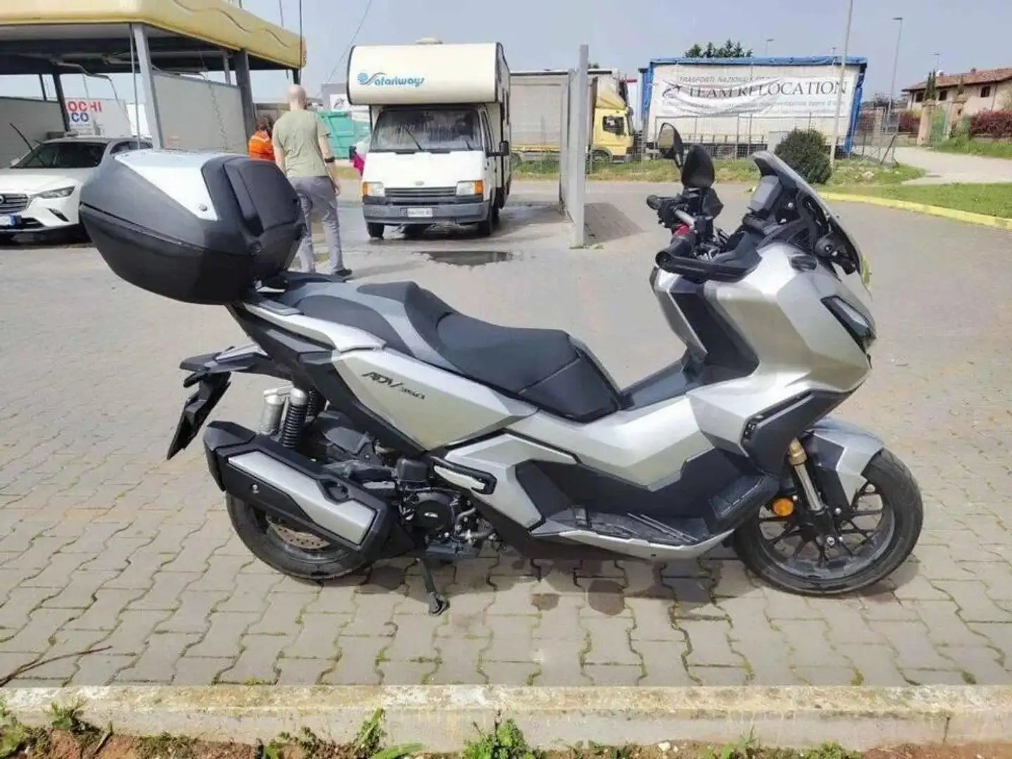 Honda ADV 350 Grigio - 2