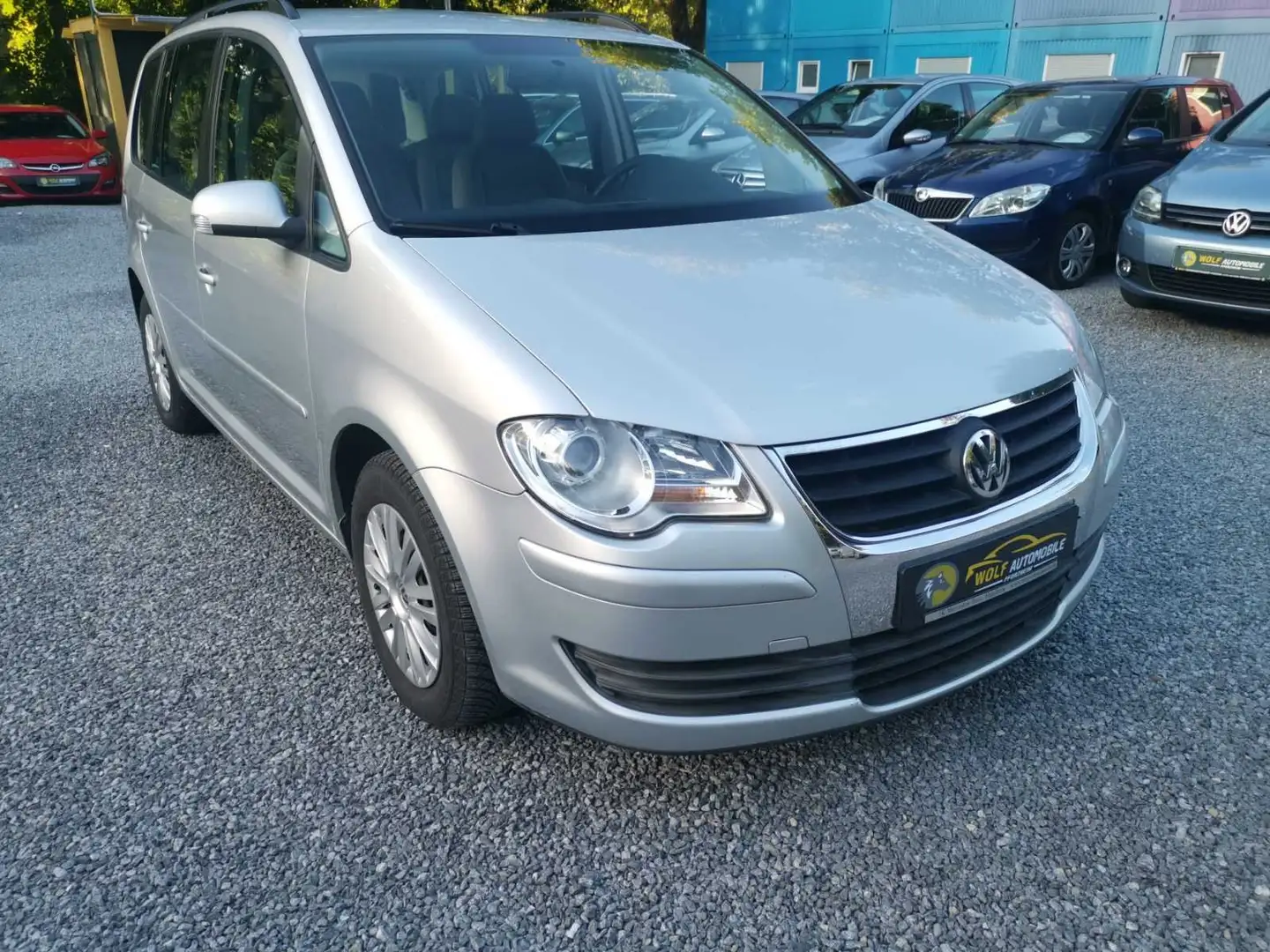 Volkswagen Touran 7 Sitze Trendline Navi Klima 2Hand - 2