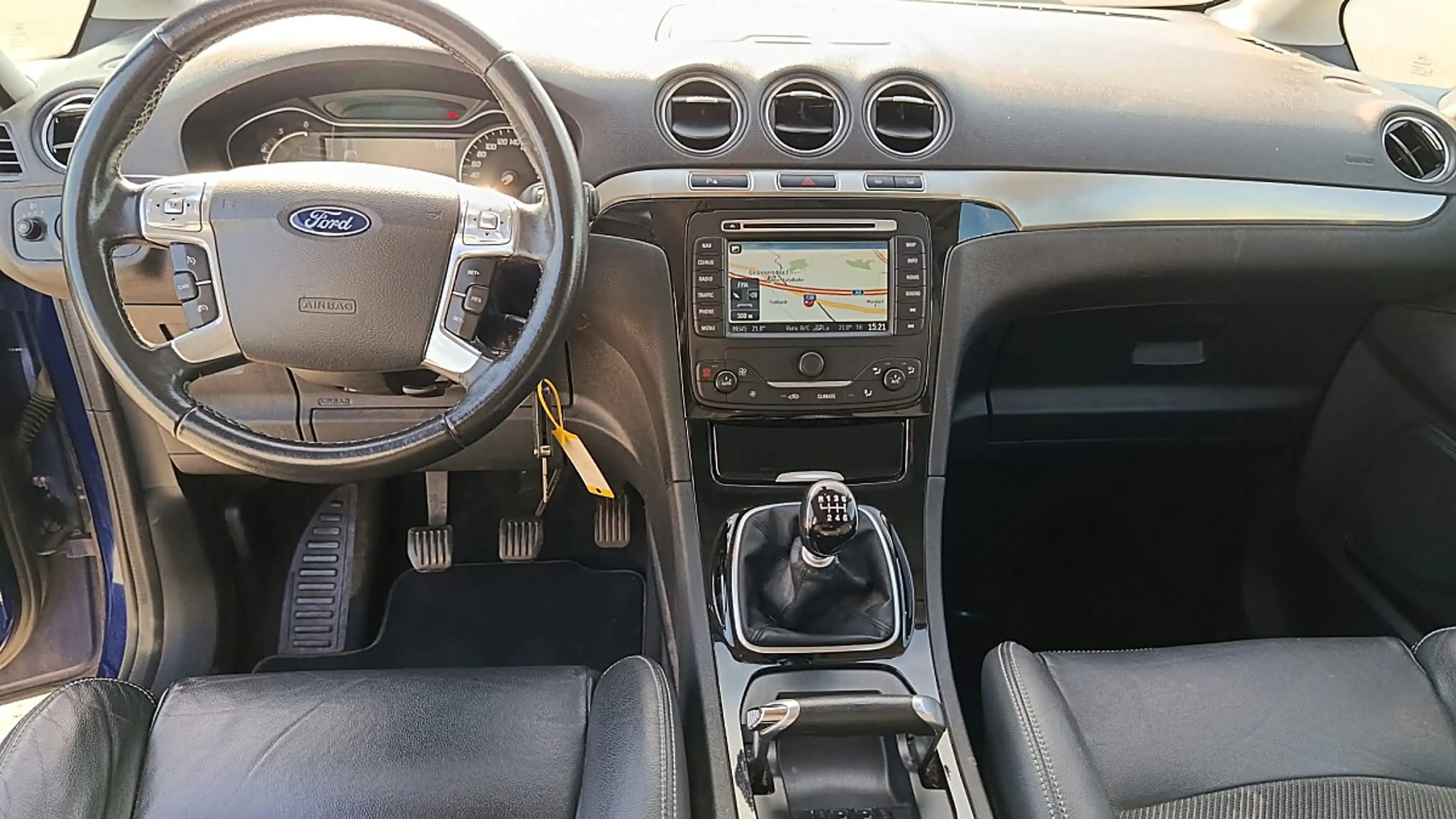 Ford Galaxy 2,0 TDI Titanium 7 Sitze — photo 8