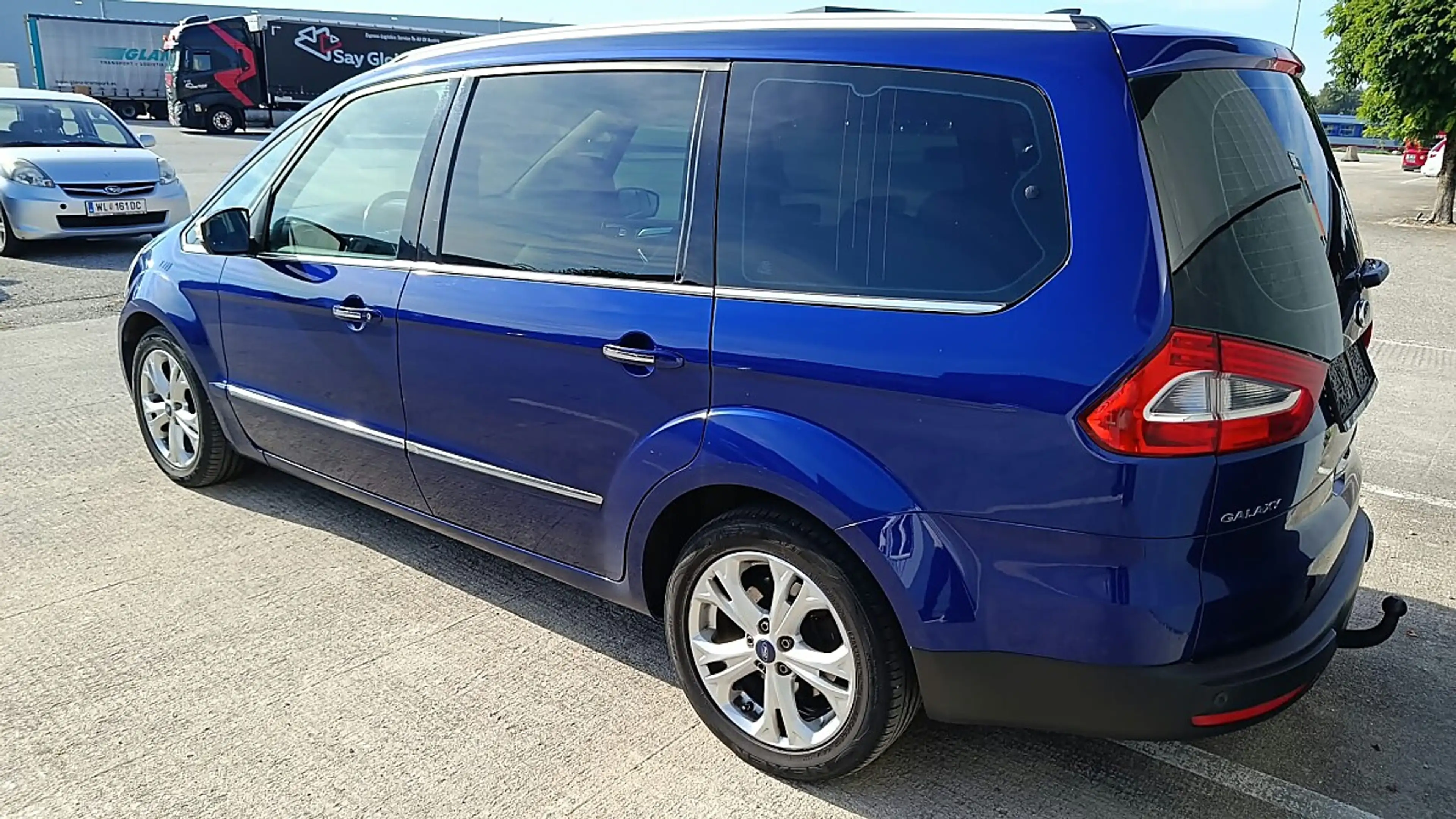 Ford Galaxy 2,0 TDI Titanium 7 Sitze — photo 4