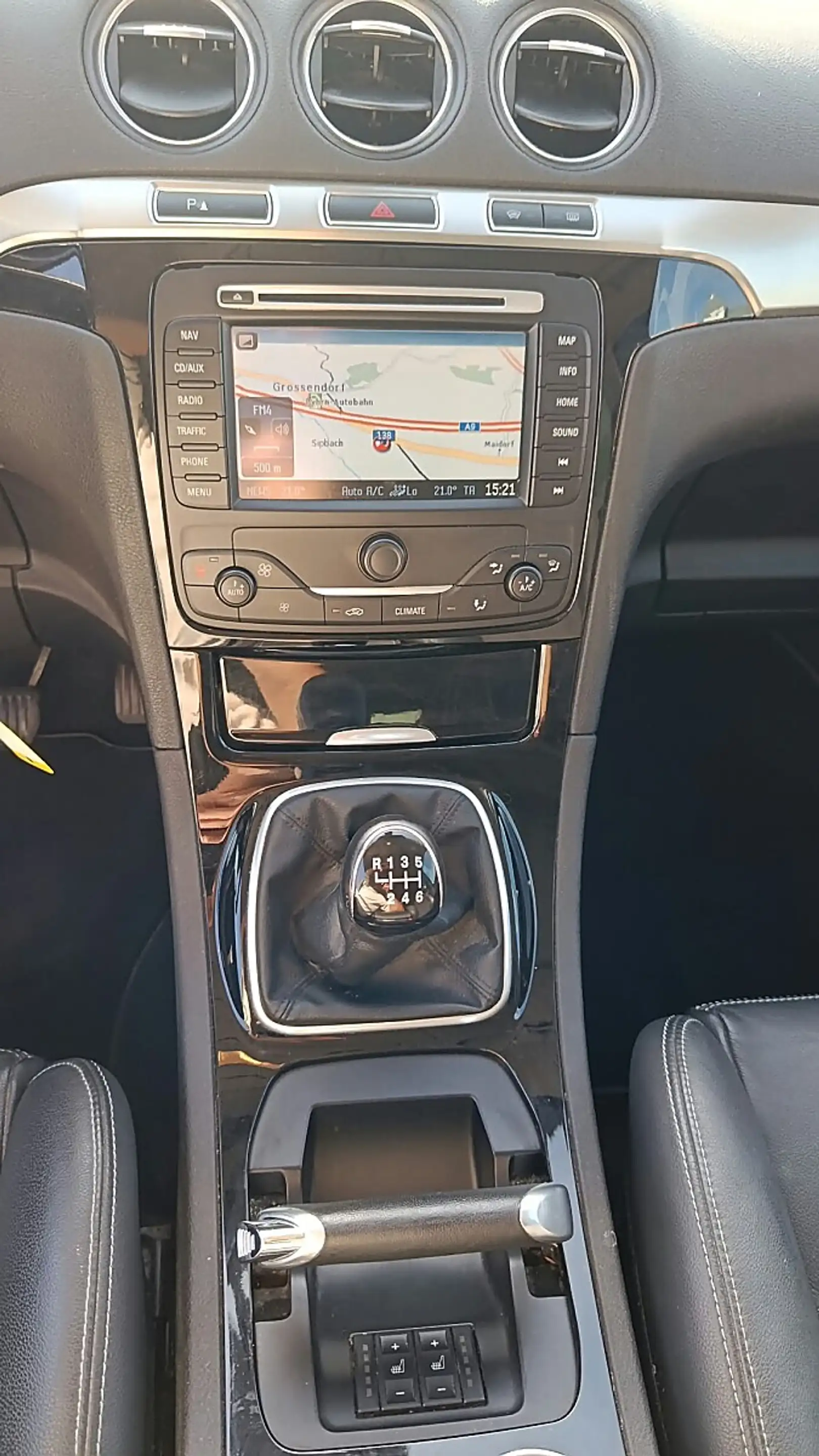 Ford Galaxy 2,0 TDI Titanium 7 Sitze — photo 10