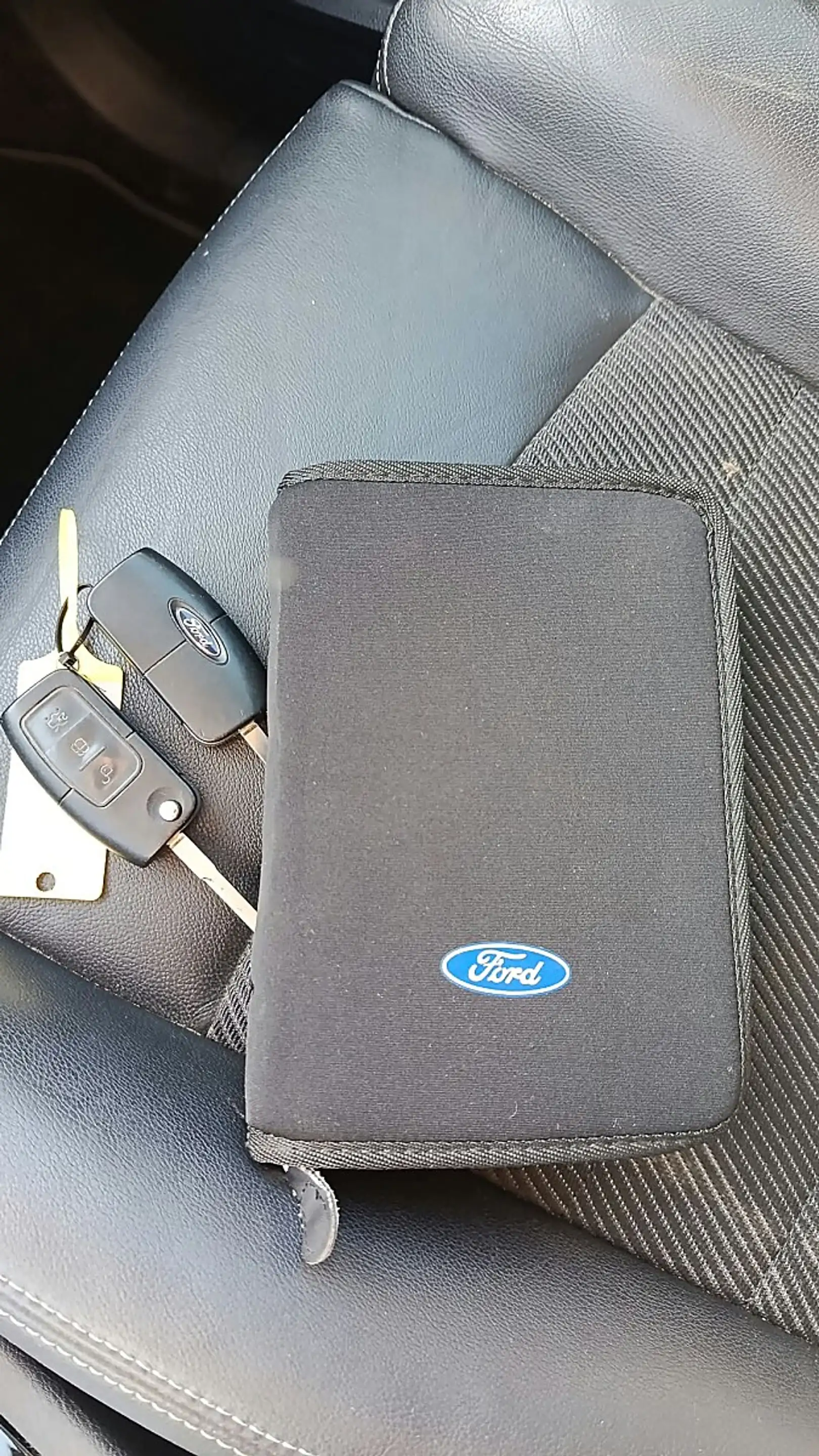 Ford Galaxy 2,0 TDI Titanium 7 Sitze — photo 11