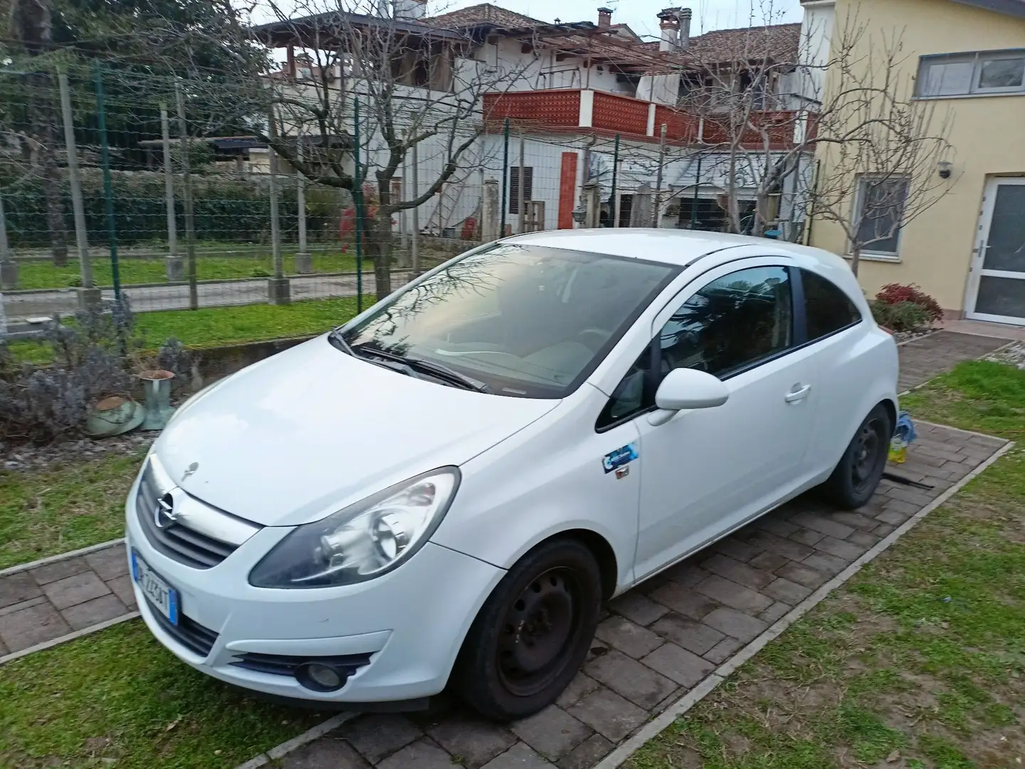 Opel Corsa 3p 1.4 Sport - 1