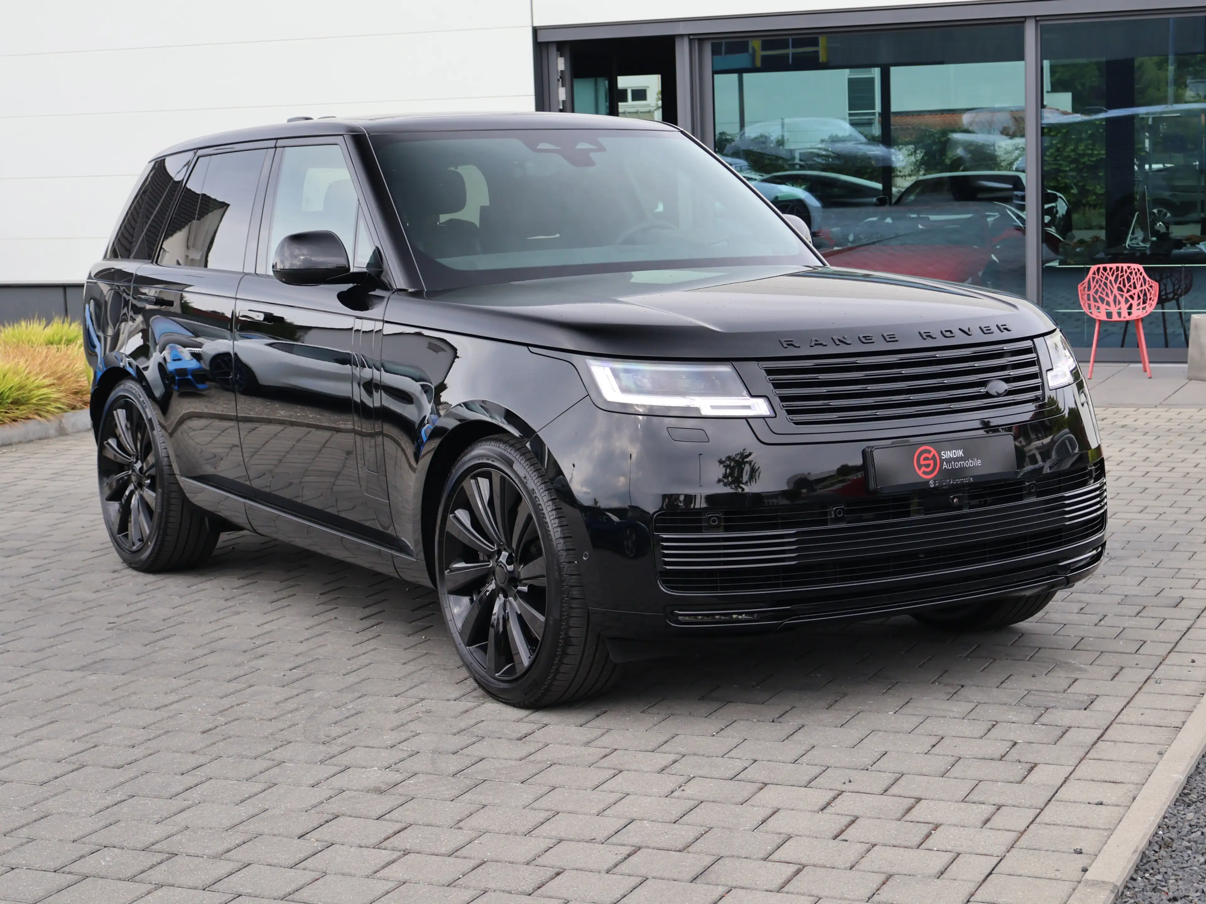 Land Rover Range Rover SV P615 EDITION Black RearTV-Massag — photo 5