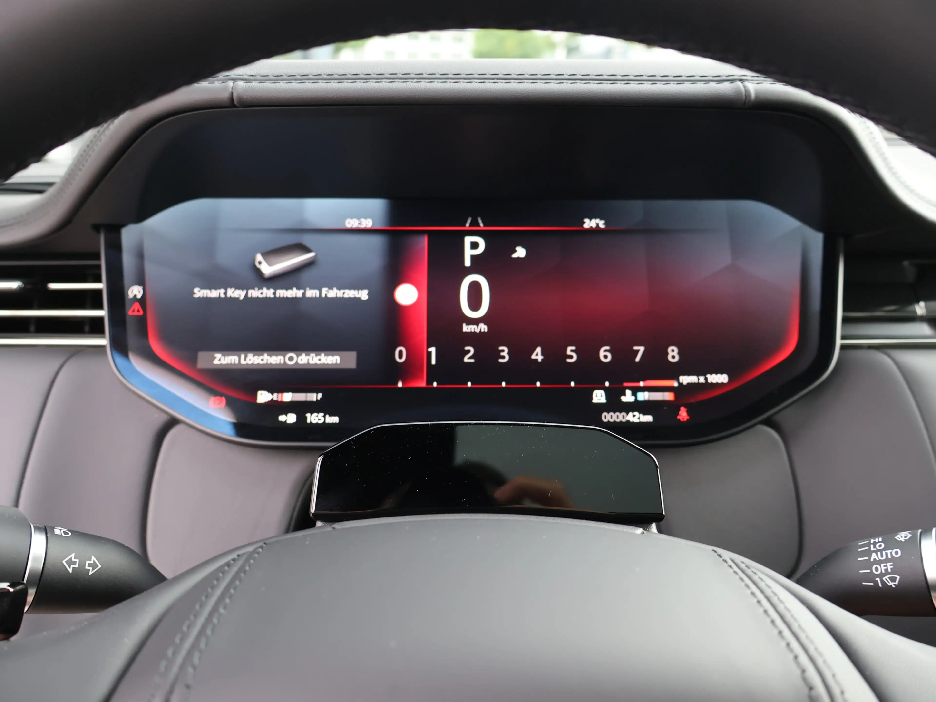 Land Rover Range Rover SV P615 EDITION Black RearTV-Massag — photo 15