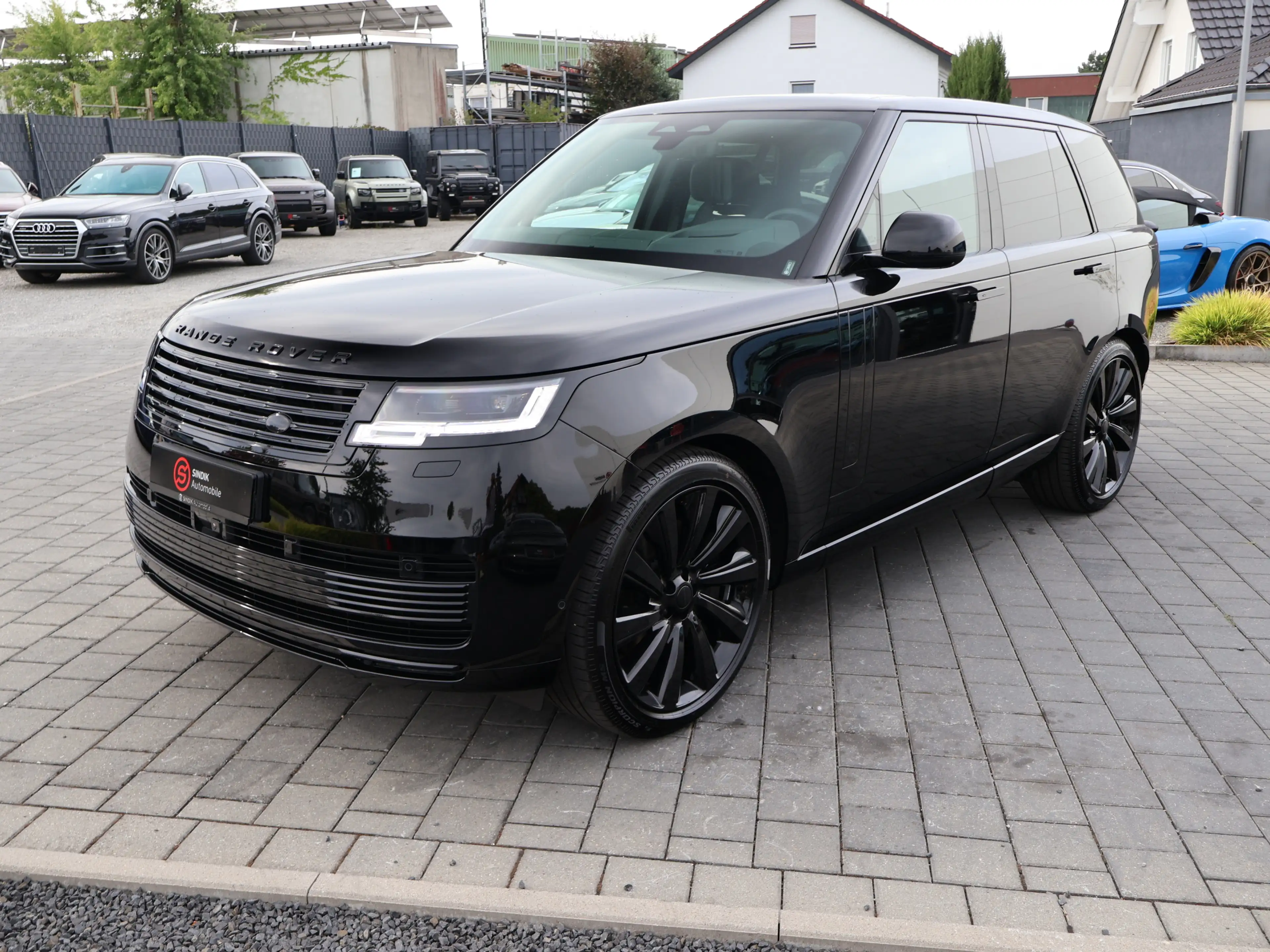 Land Rover Range Rover SV P615 EDITION Black RearTV-Massag — photo 7