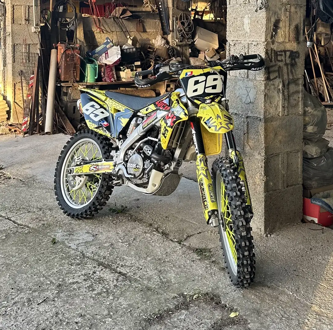 Suzuki RMZ 250 - 1