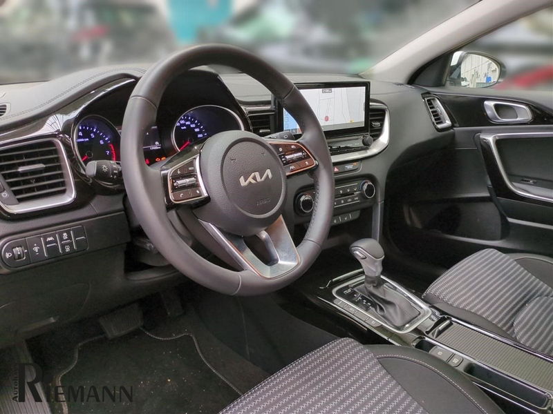 Kia Ceed SW / cee'd SW Ceed Sportswagon 1.5 T-GDI DCT Vision + Komfort-Pl — photo 11