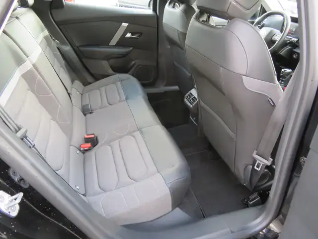 Citroen C4 view 11