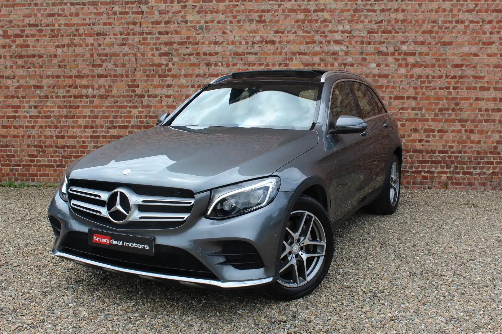 Mercedes-Benz GLC 250 GLC 250  AMG 4-Matic * Garantie * Zwart - 1