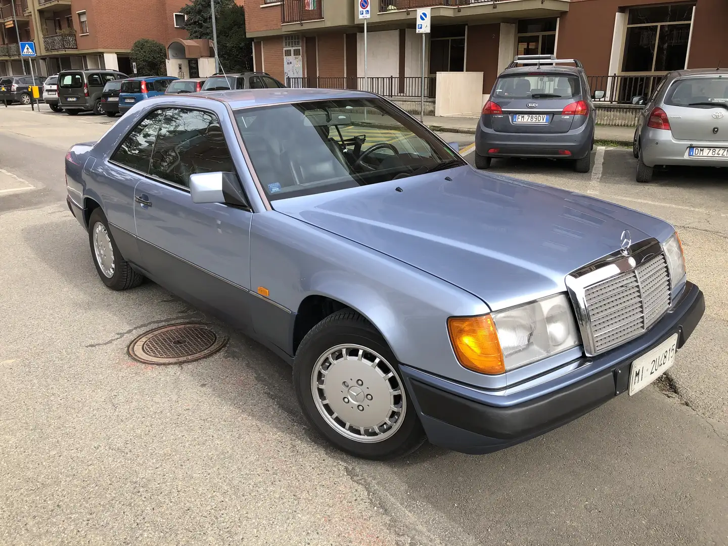 Mercedes-Benz CE 300 - 1