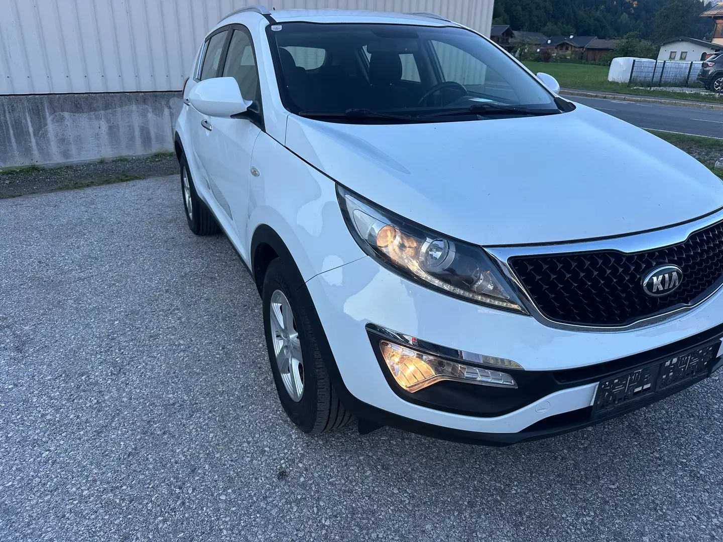 Kia Sportage 1.7 Diesel Pickerl 4/2027 Weiß - 1