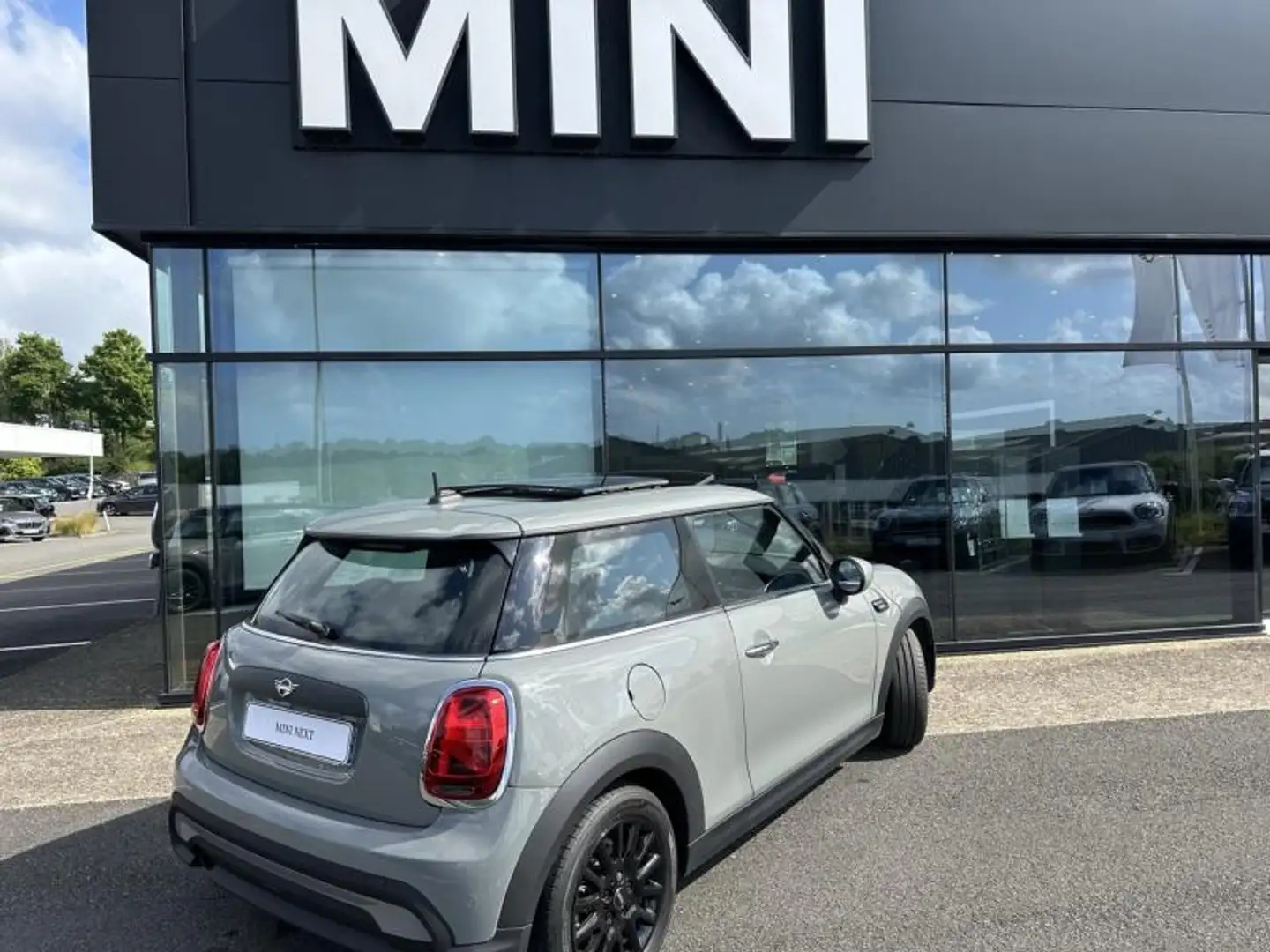 MINI One One 102ch Edition Camden BVA7 Gris - 2