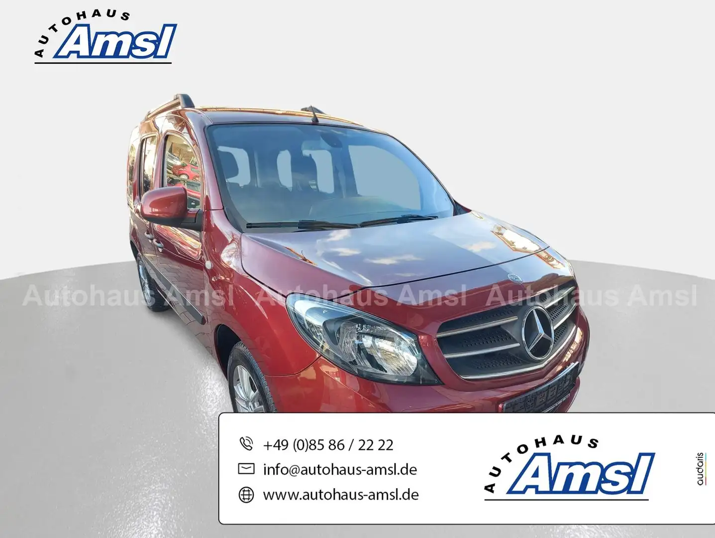 Mercedes-Benz Citan 1.2 112 lang Tourer Edition *AHK* Červená - 1