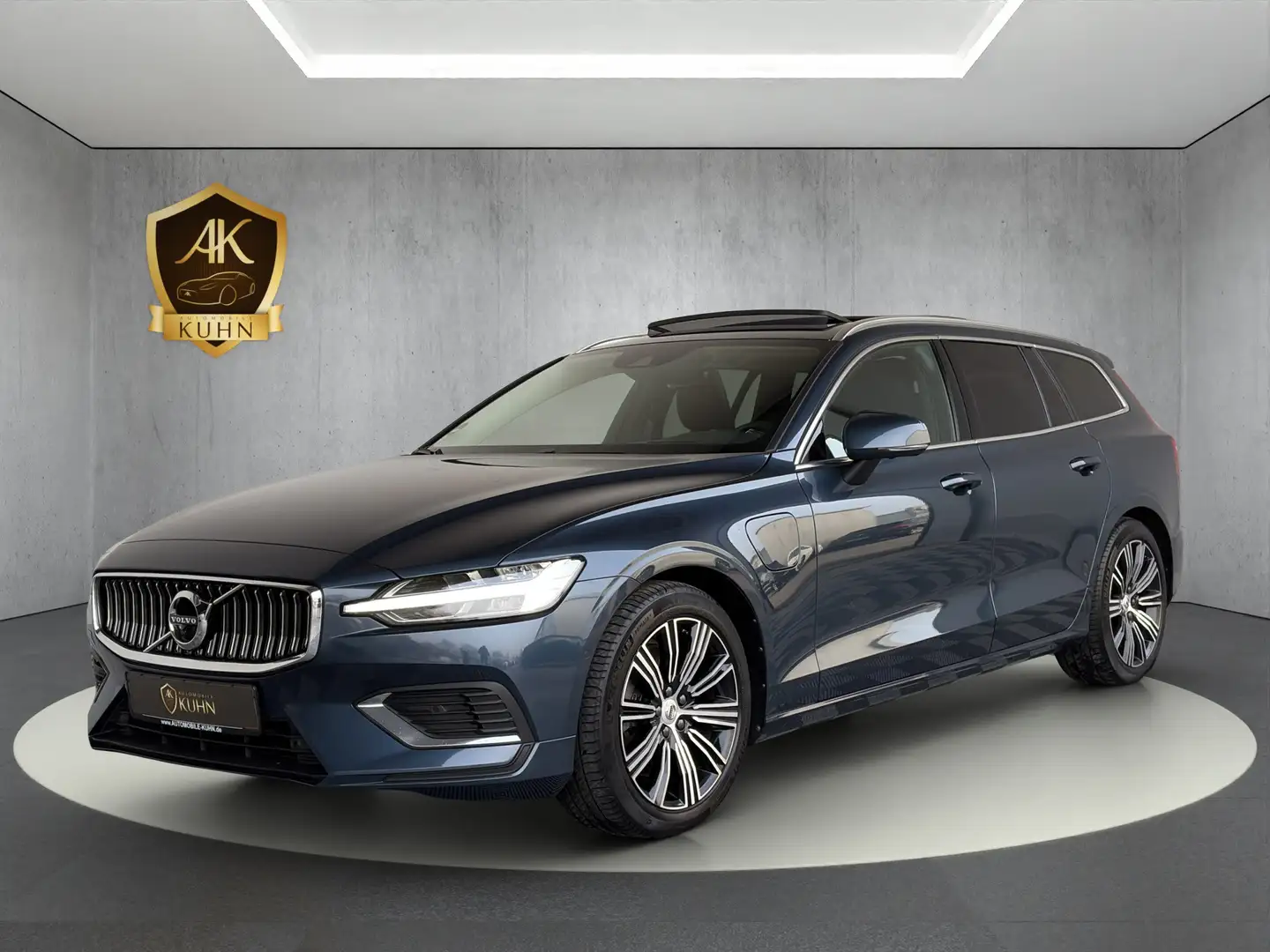Volvo V60 T6 TWIN ENG.*INSCRIPTION*Rech. PLUG-IN*AWD Blau - 1