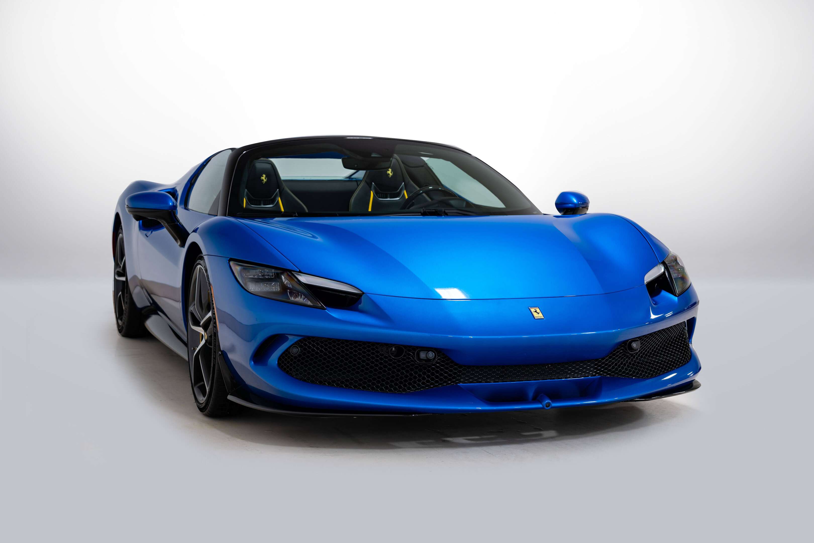 2025 Ferrari 296 GTS - Ferrari Warranty 2029! Full PPF! Highly Optioned — снимка 1