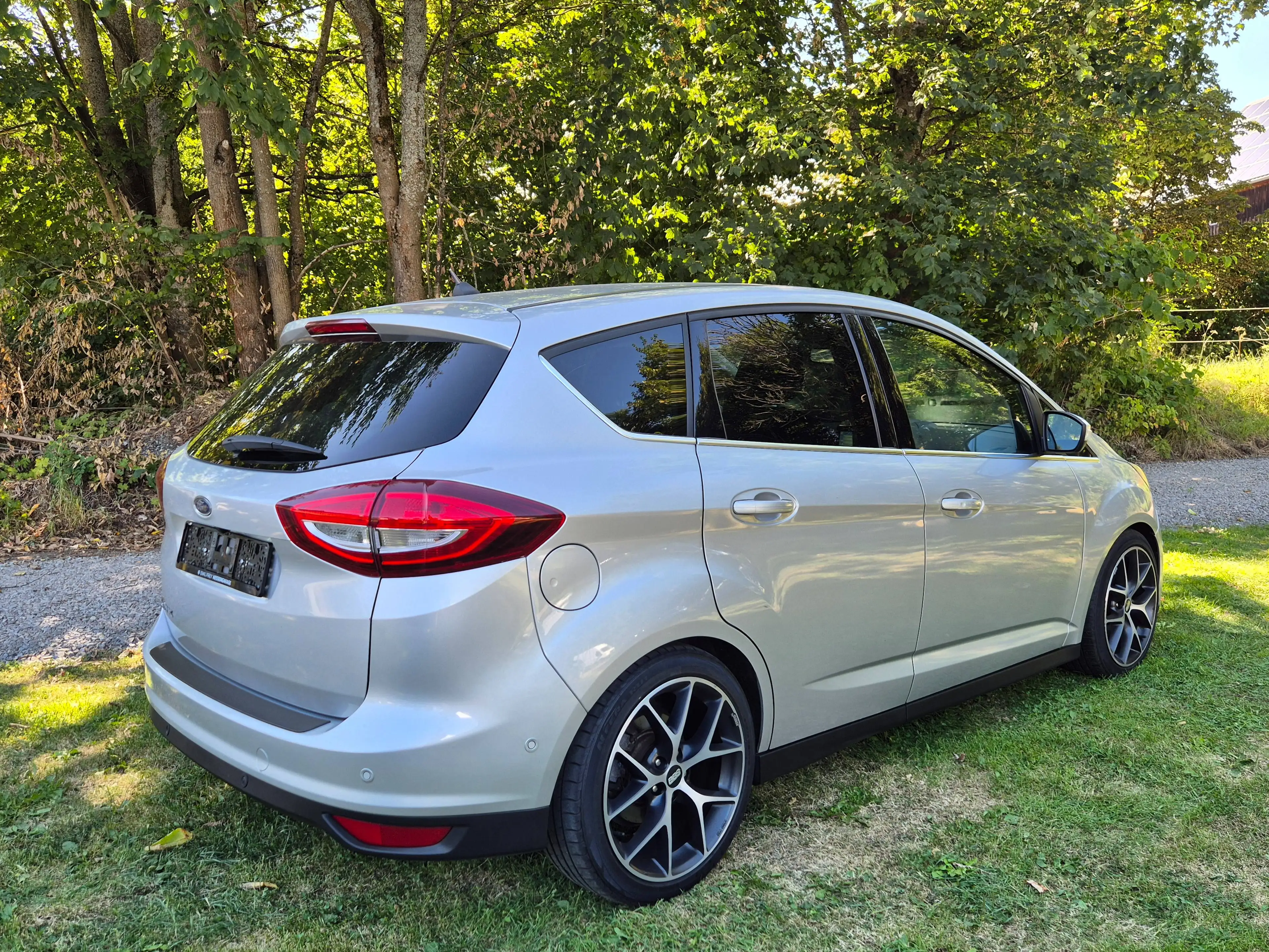 Ford C-Max Titanium 2,0 TDCi AUTOMATIK/AHK/KAMERA/NAVI/XENON — photo 10