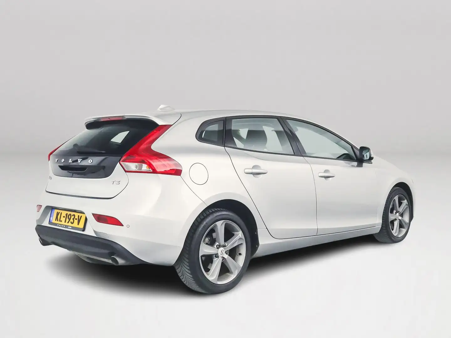 Volvo V40 T3 Nordic+ | Stoelverwarming | Standkachel | On Ca Gris - 2