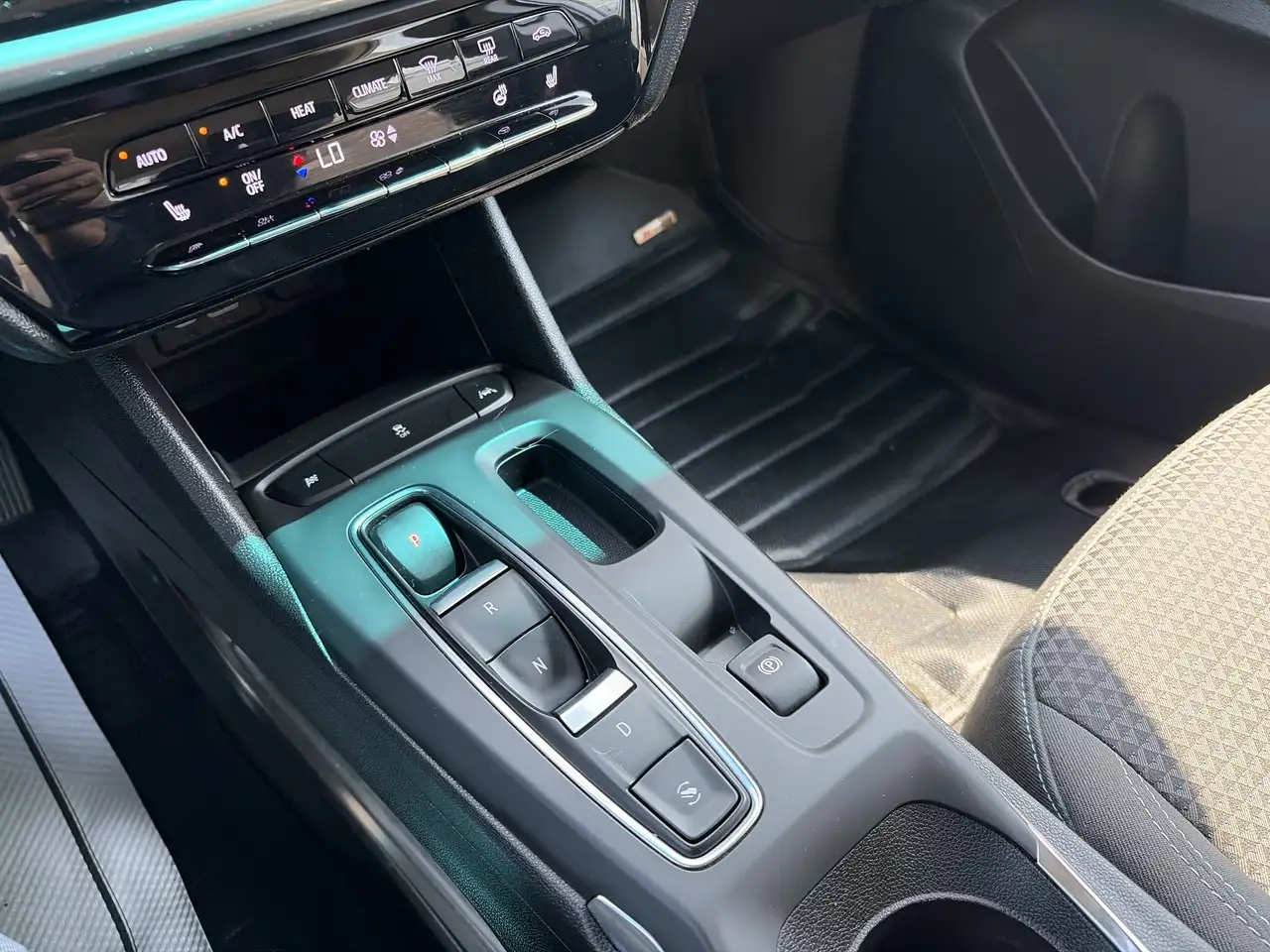 Chevrolet Bolt снимка Chevrolet Bolt