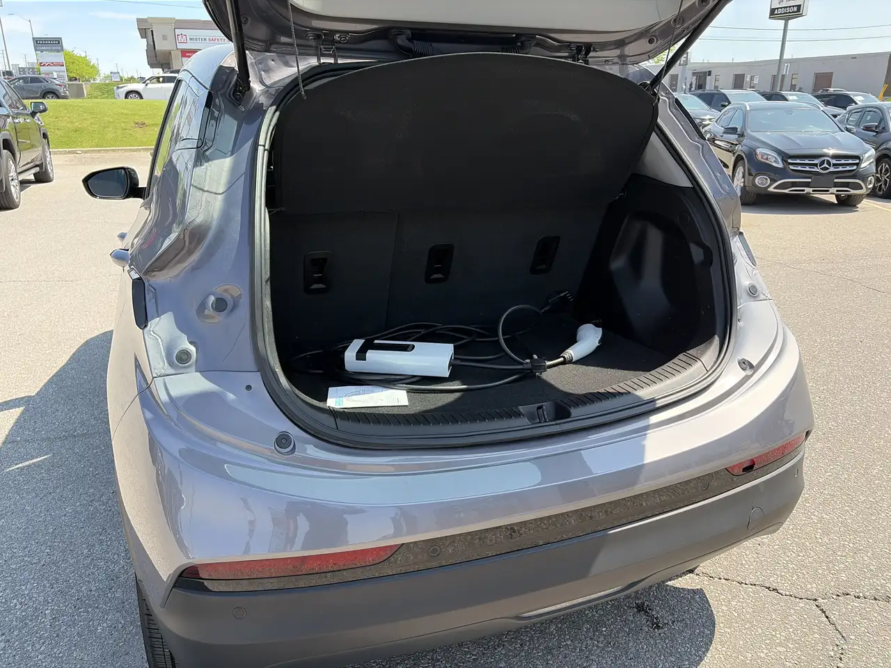 Chevrolet Bolt снимка Chevrolet Bolt