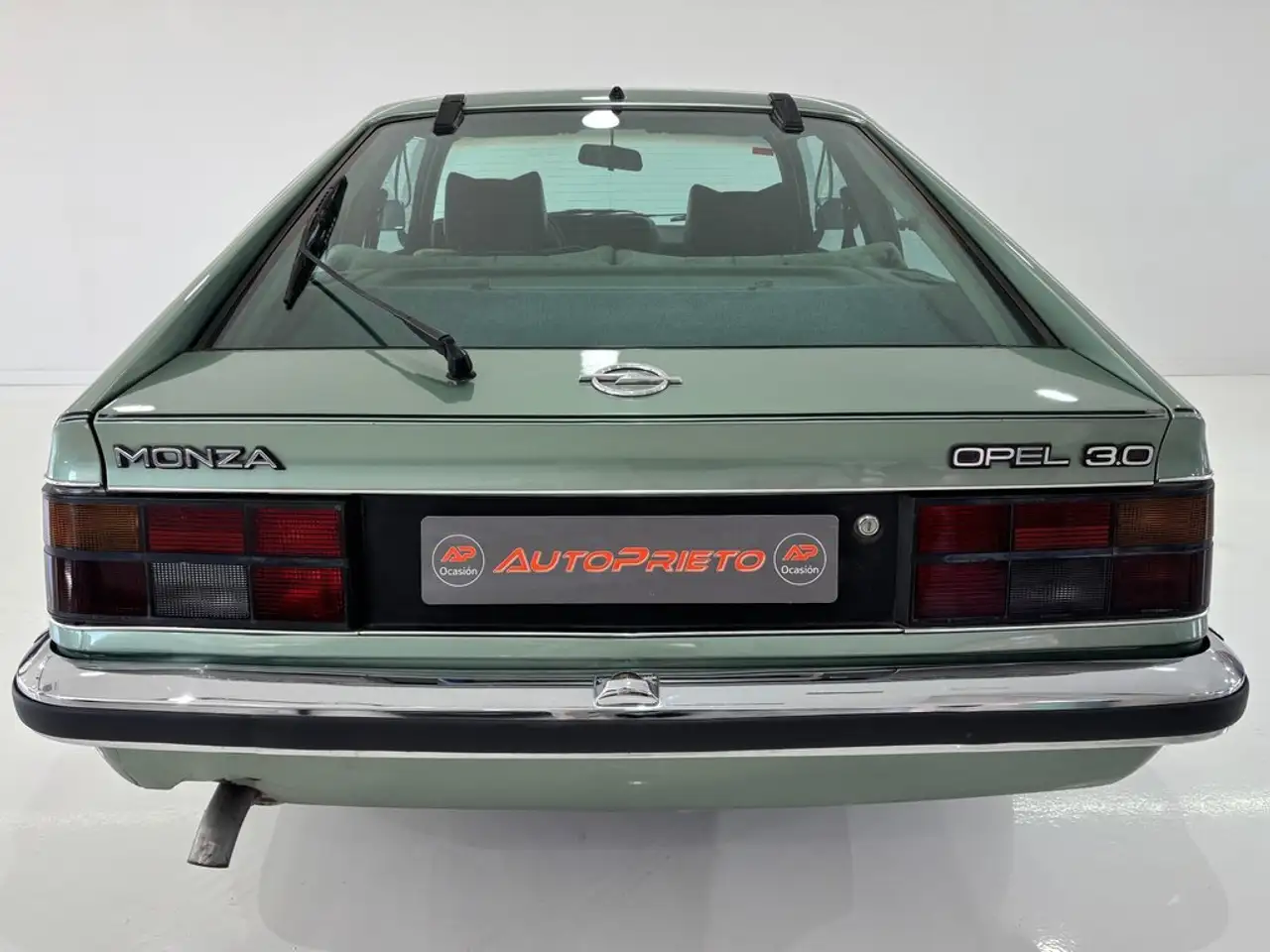 Opel Monza 3.0i, foto 10