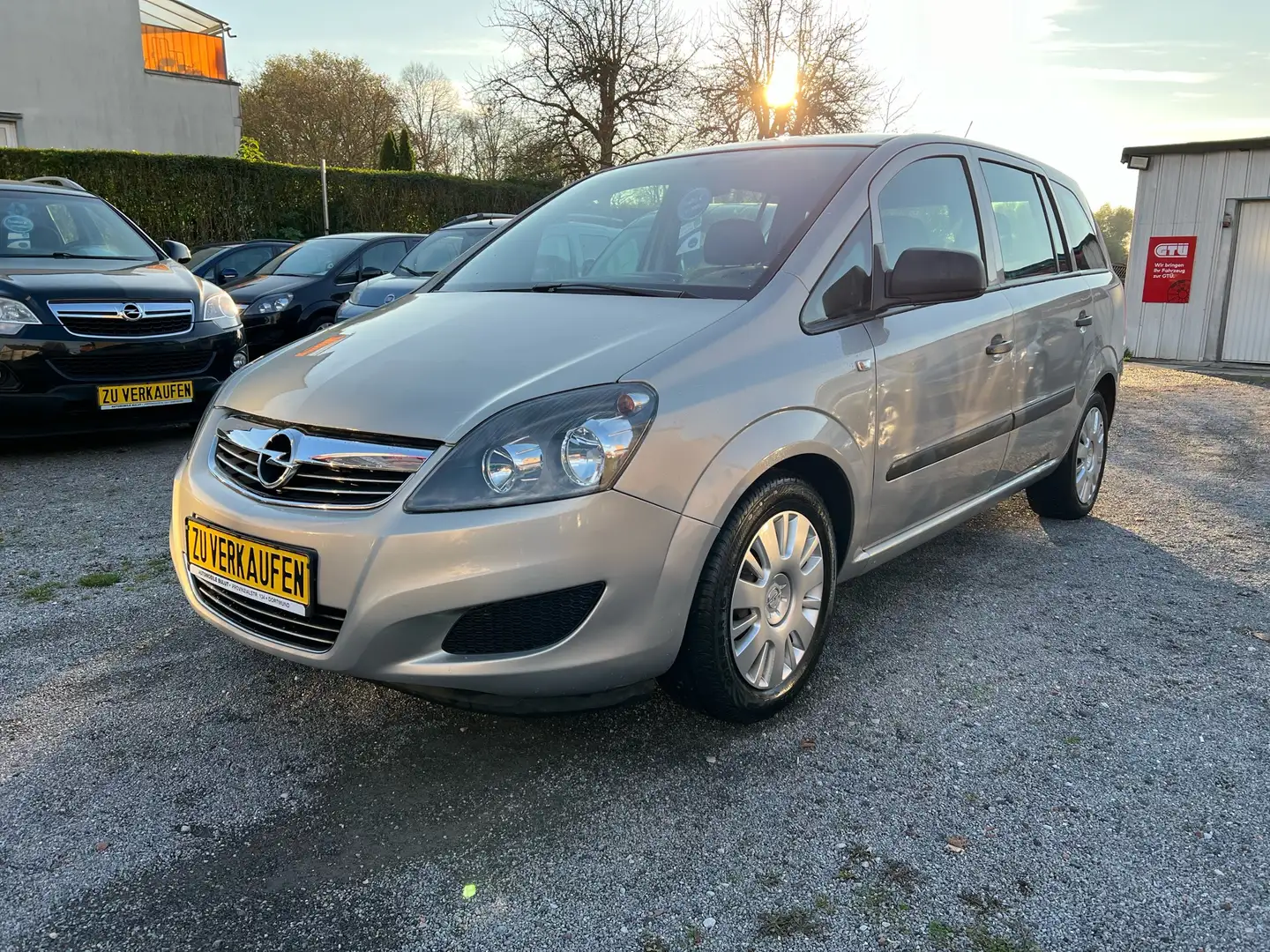 Opel Zafira 1.6 ecoFLEX Design Edition Szürke - 1