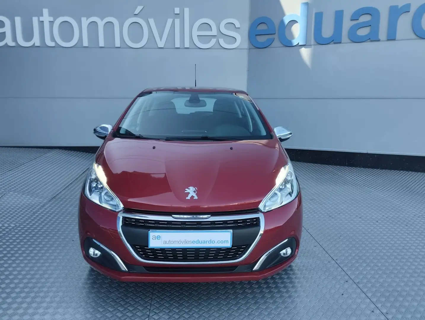Peugeot 208 1.2 PureTech S&S Allure 110 Rouge - 2