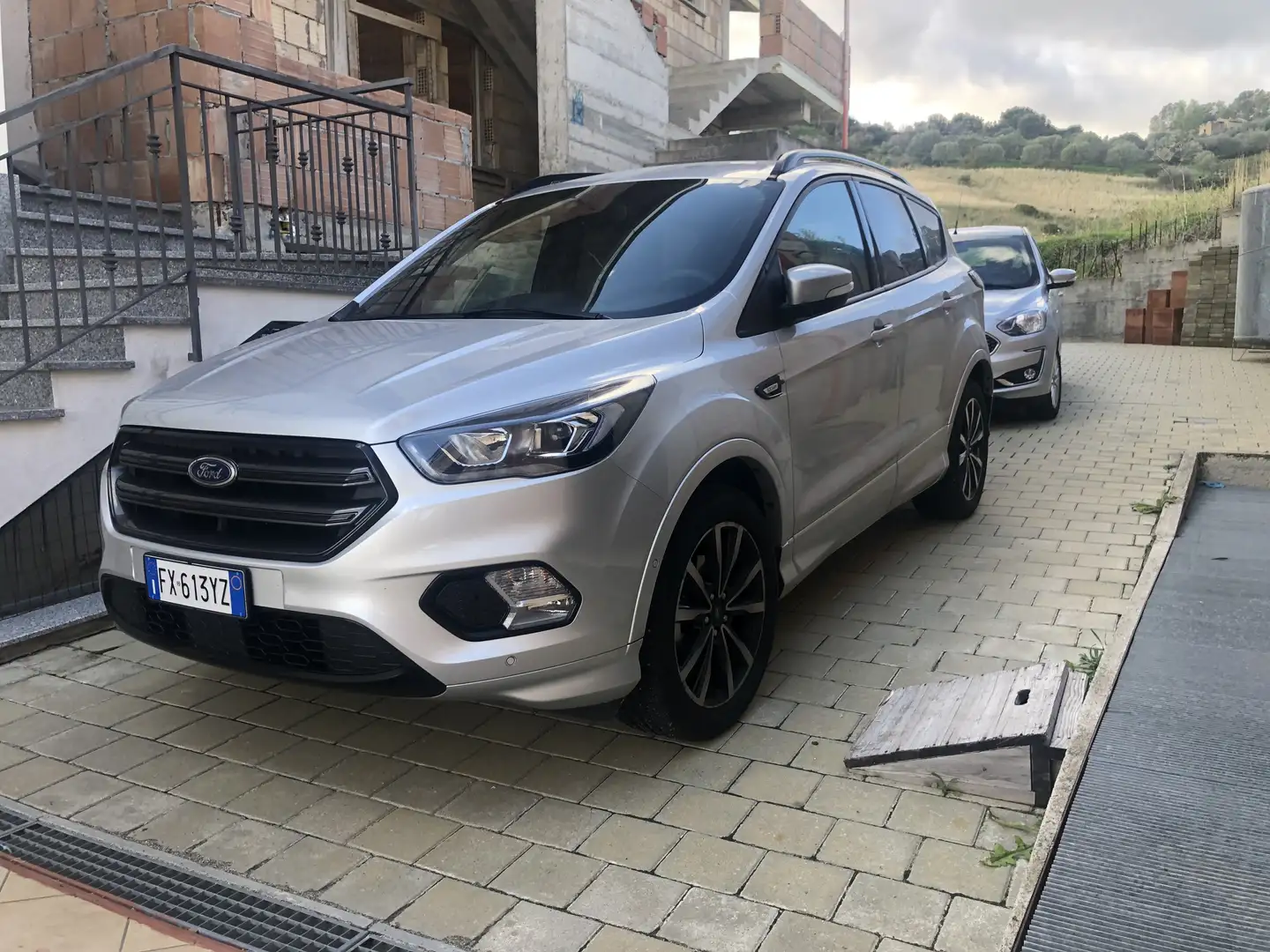 Ford Kuga 1.5 tdci ST-Line s&s 2wd 120cv Argento - 1