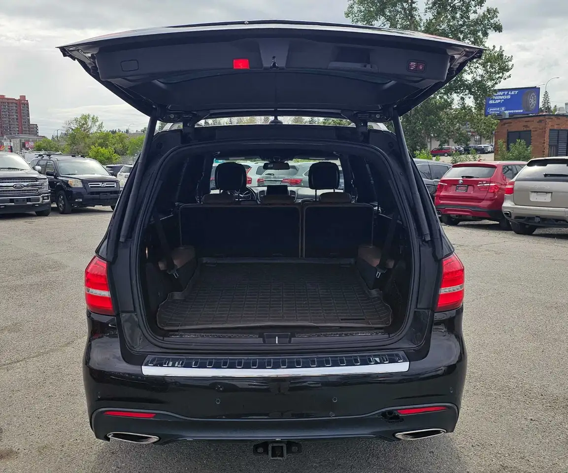 Mercedes-Benz GLS снимка Mercedes-Benz GLS