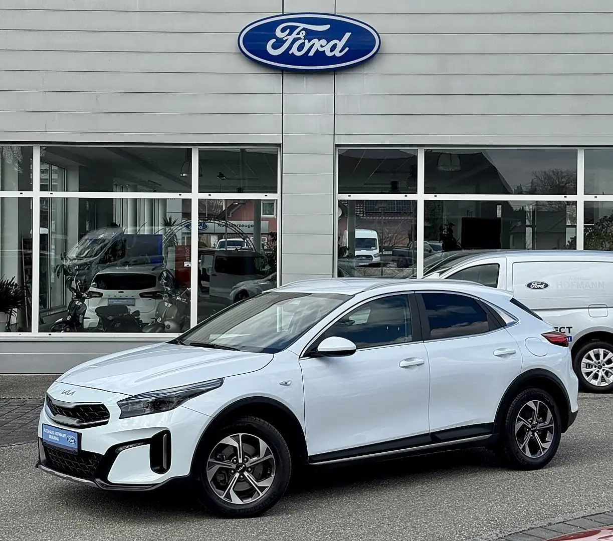 Kia XCeed Xceed 1,6 CRDI 48V Silber MildHybrid - Winterpa... Weiß - 1