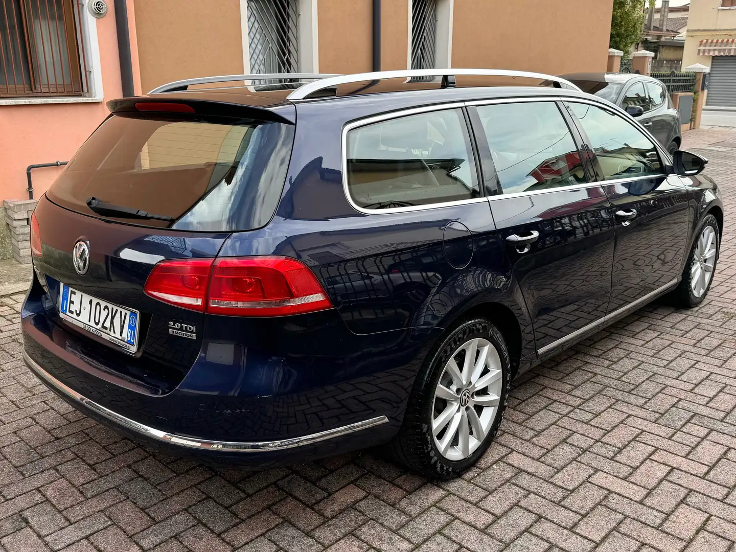Volkswagen Passat Variant 2.0 tdi Business 4motion dpf Blu/Azzurro - 2