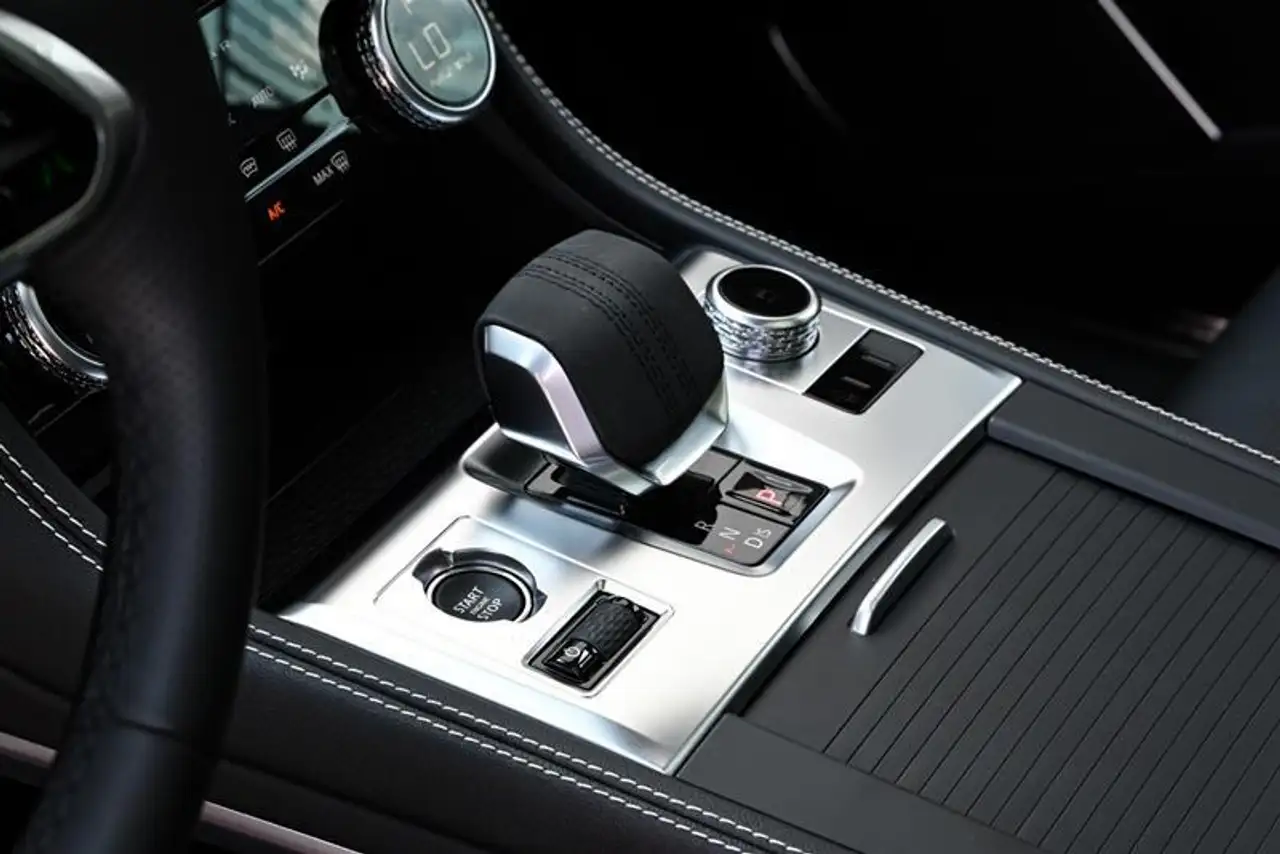 Jaguar F-Pace снимка Jaguar F-Pace