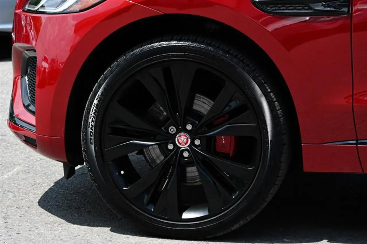 Jaguar F-Pace снимка Jaguar F-Pace