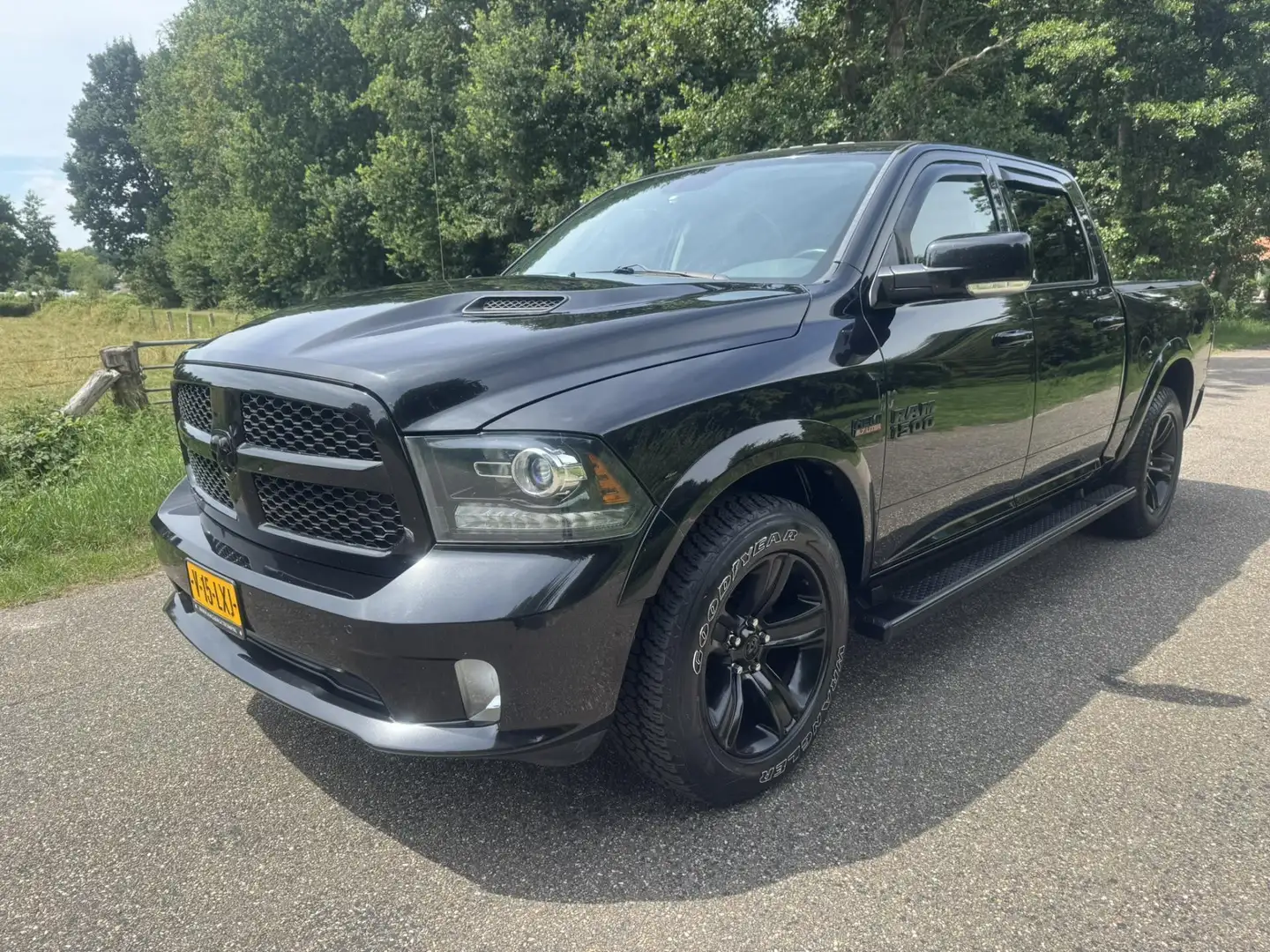 Dodge RAM Van 1500 sport|marge| all black Zwart - 2