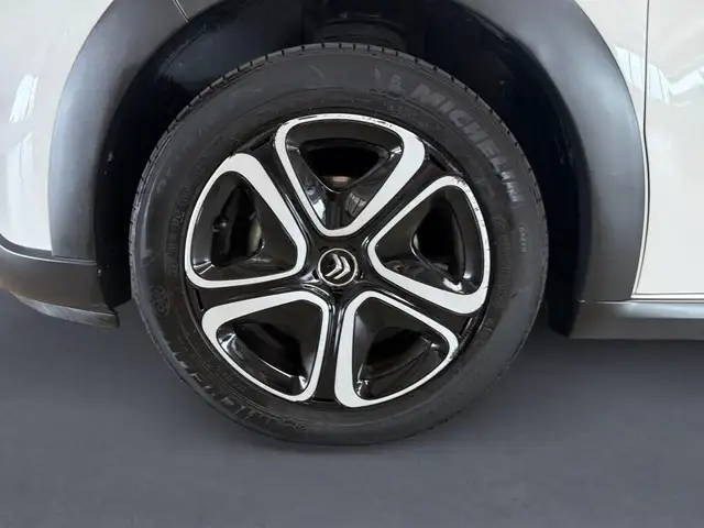 Citroen C3 view 9