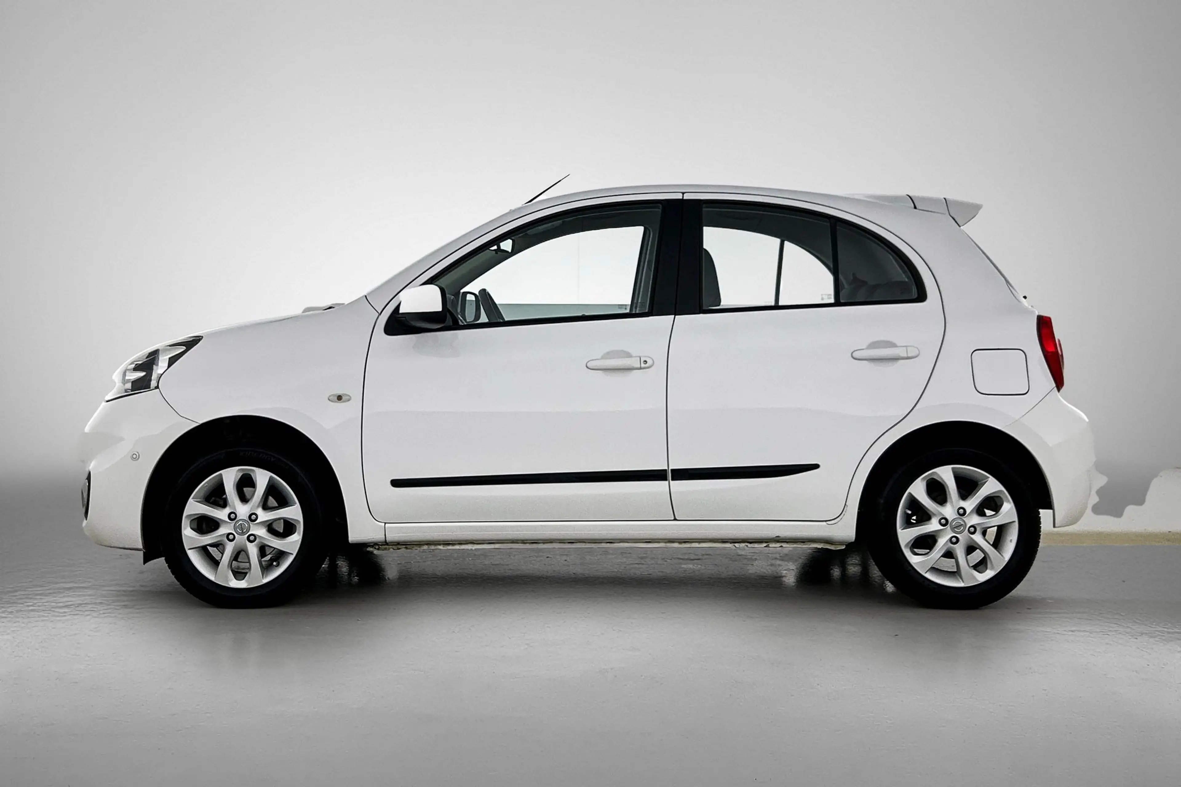 Nissan Micra 1.2 Connect Edition Navi, cruise, parkeersensoren — photo 7