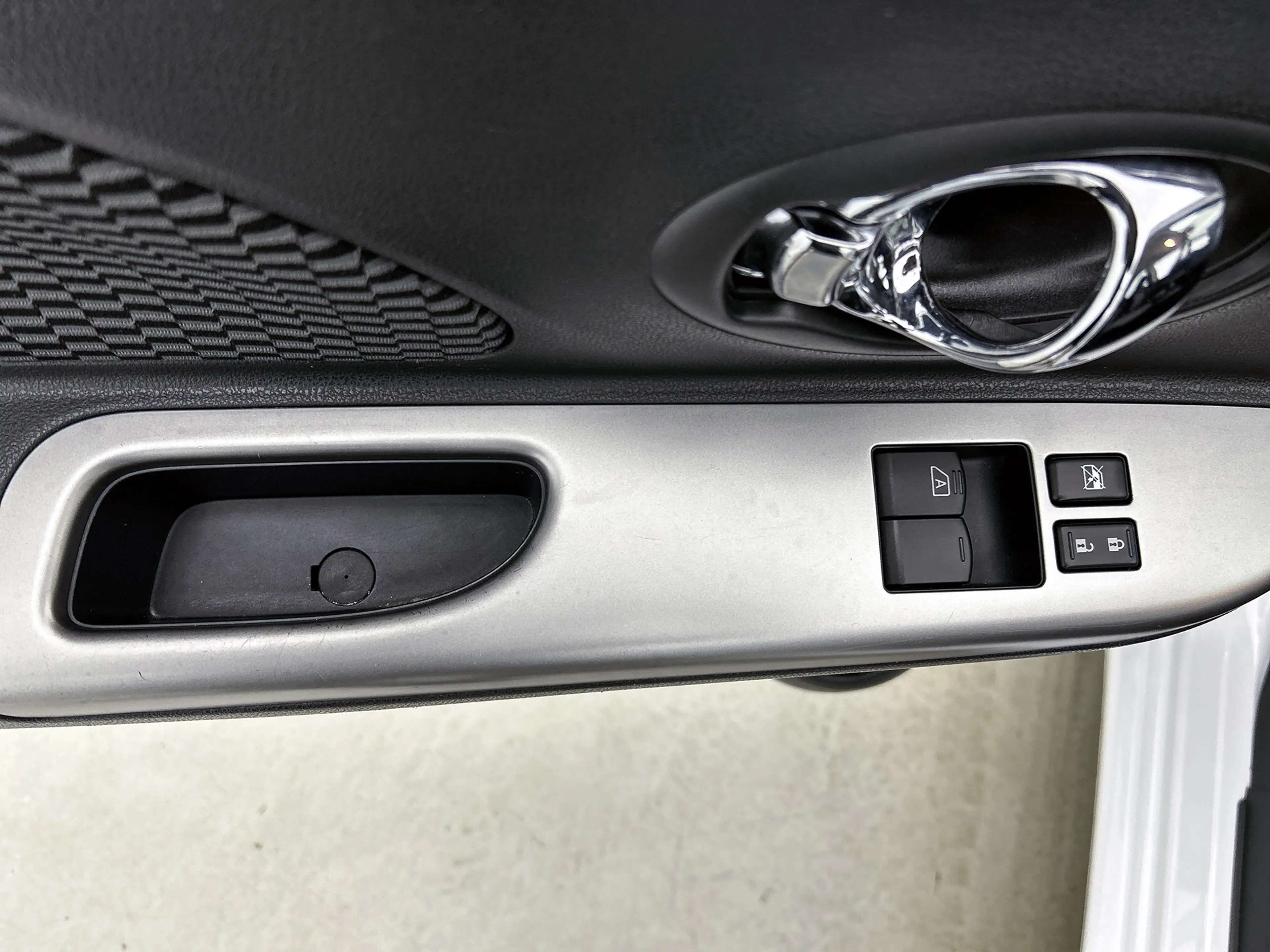 Nissan Micra 1.2 Connect Edition Navi, cruise, parkeersensoren — photo 31