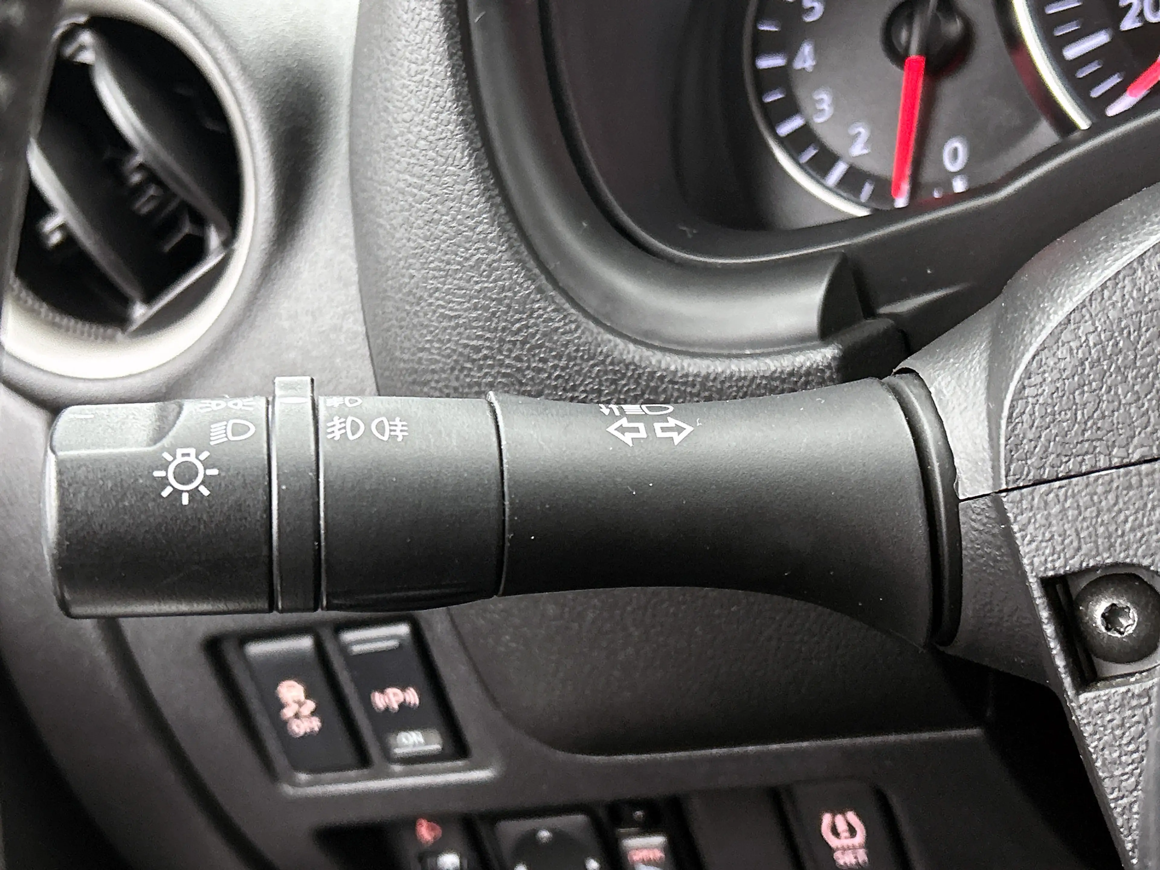 Nissan Micra 1.2 Connect Edition Navi, cruise, parkeersensoren — photo 14
