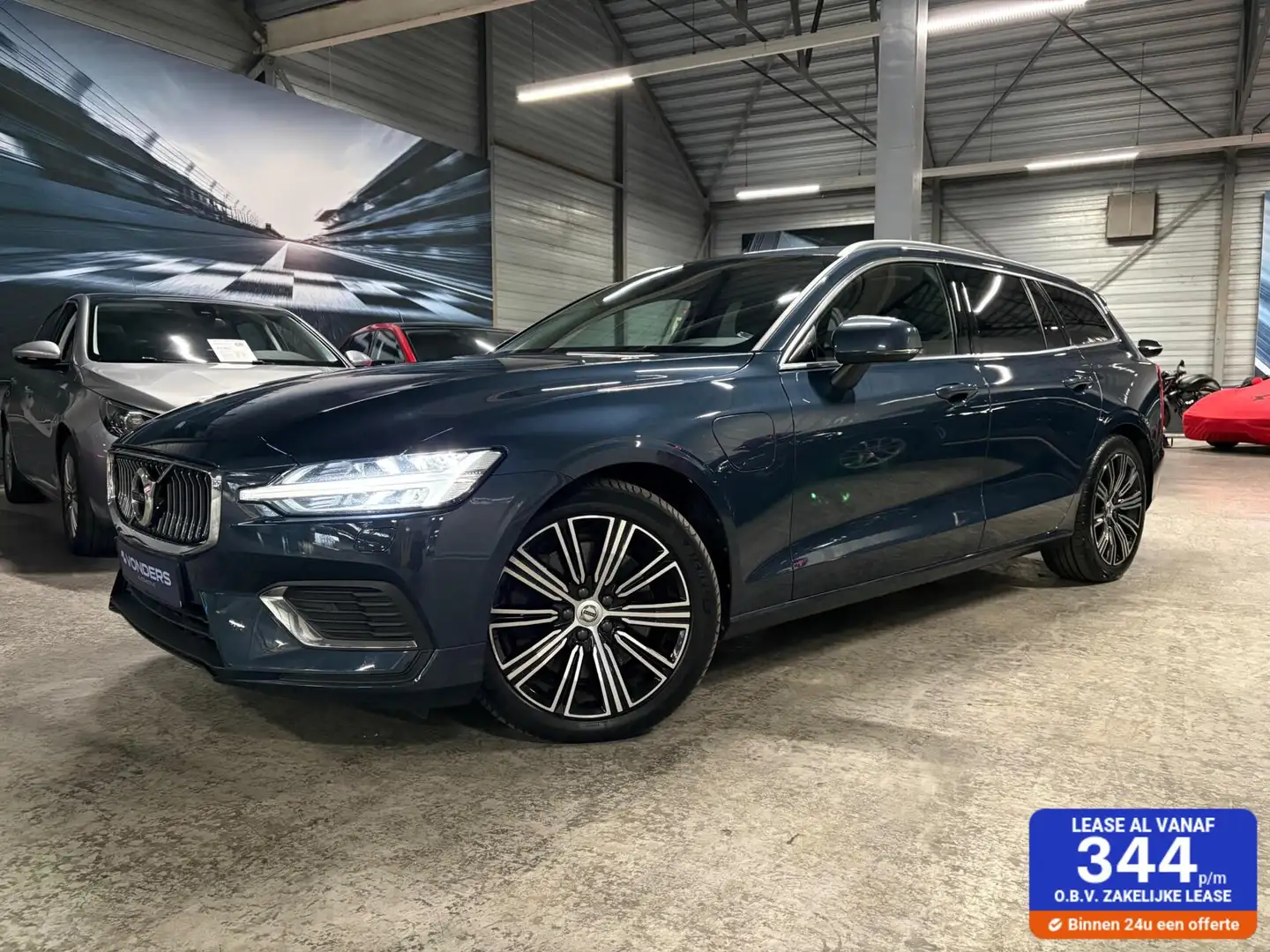 Volvo V60 T6 Recharge PHEV AWD Inscription Expression Blau - 1