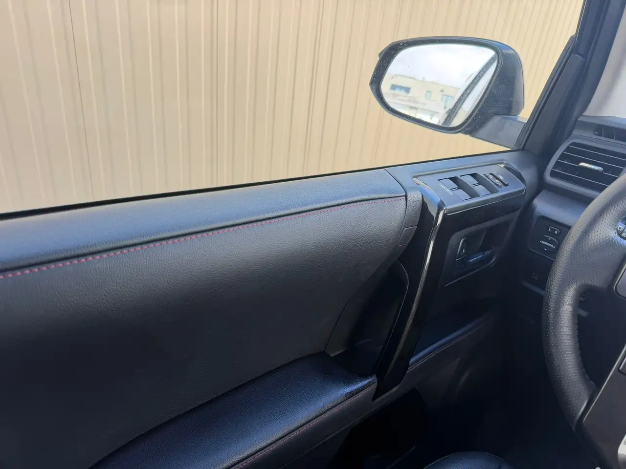 Toyota 4-Runner снимка Toyota 4-Runner