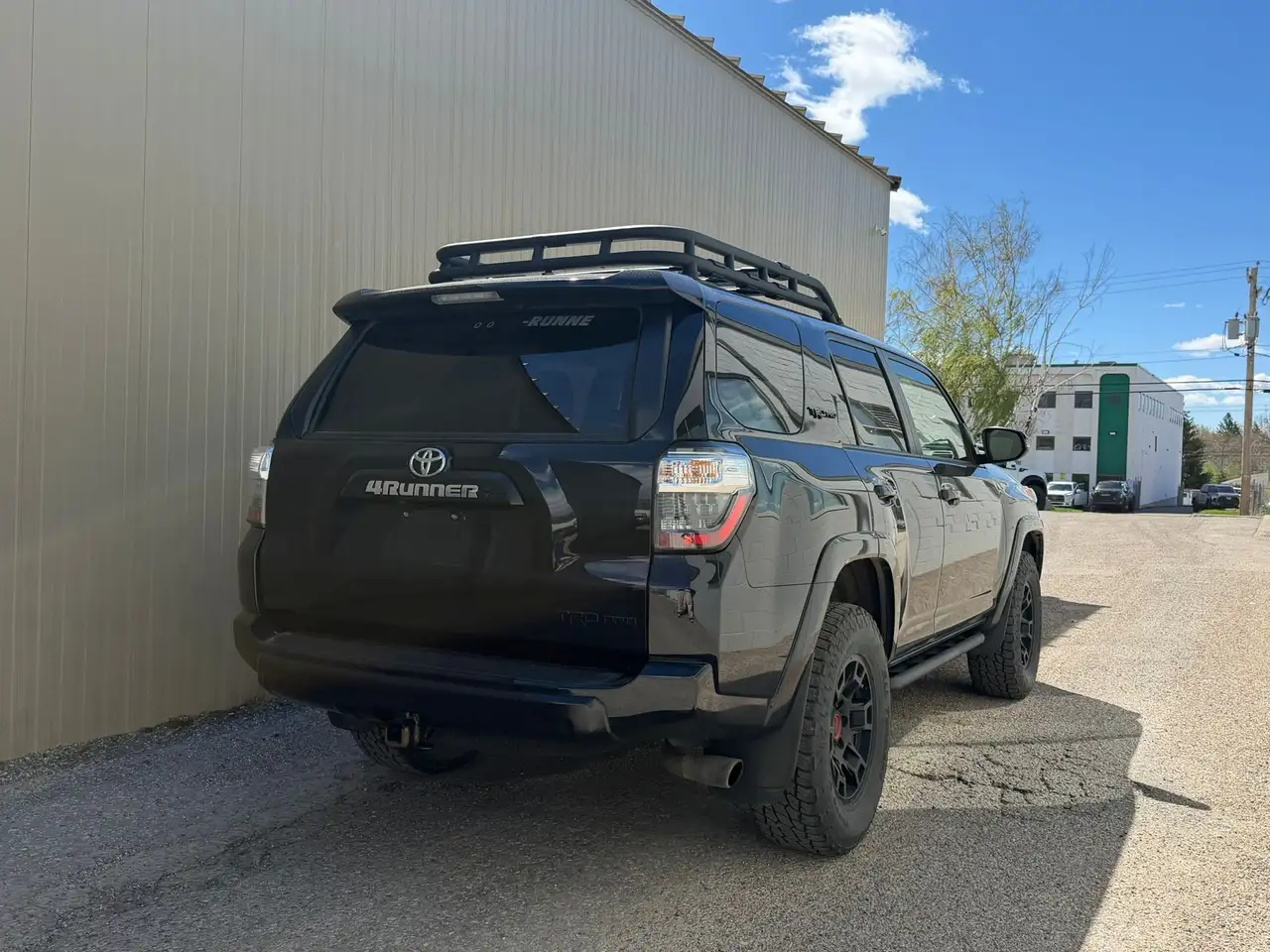 Toyota 4-Runner снимка Toyota 4-Runner