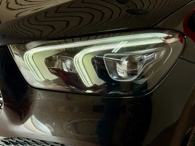 Mercedes-Benz Gle view 13