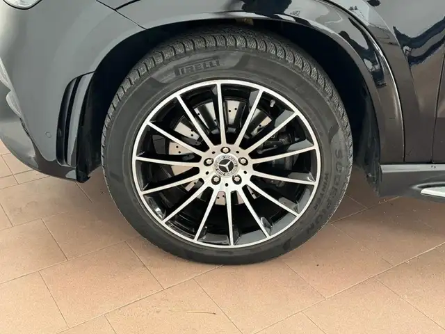 Mercedes-Benz Gle view 15